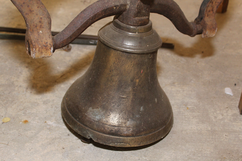 Antique Crystal Metal #2 Cast Iron Church Bell