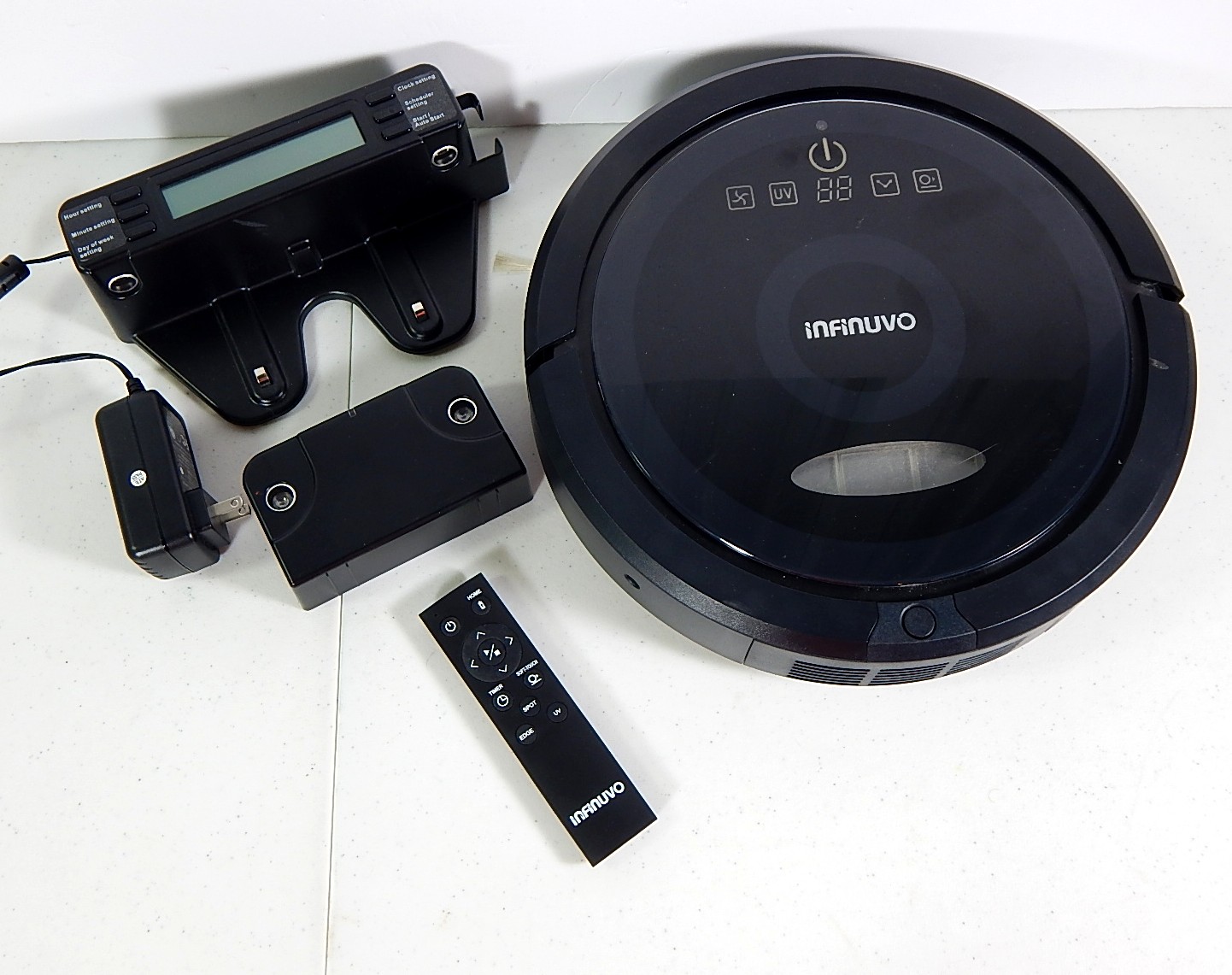 Infinuvo Vacuum Robot
