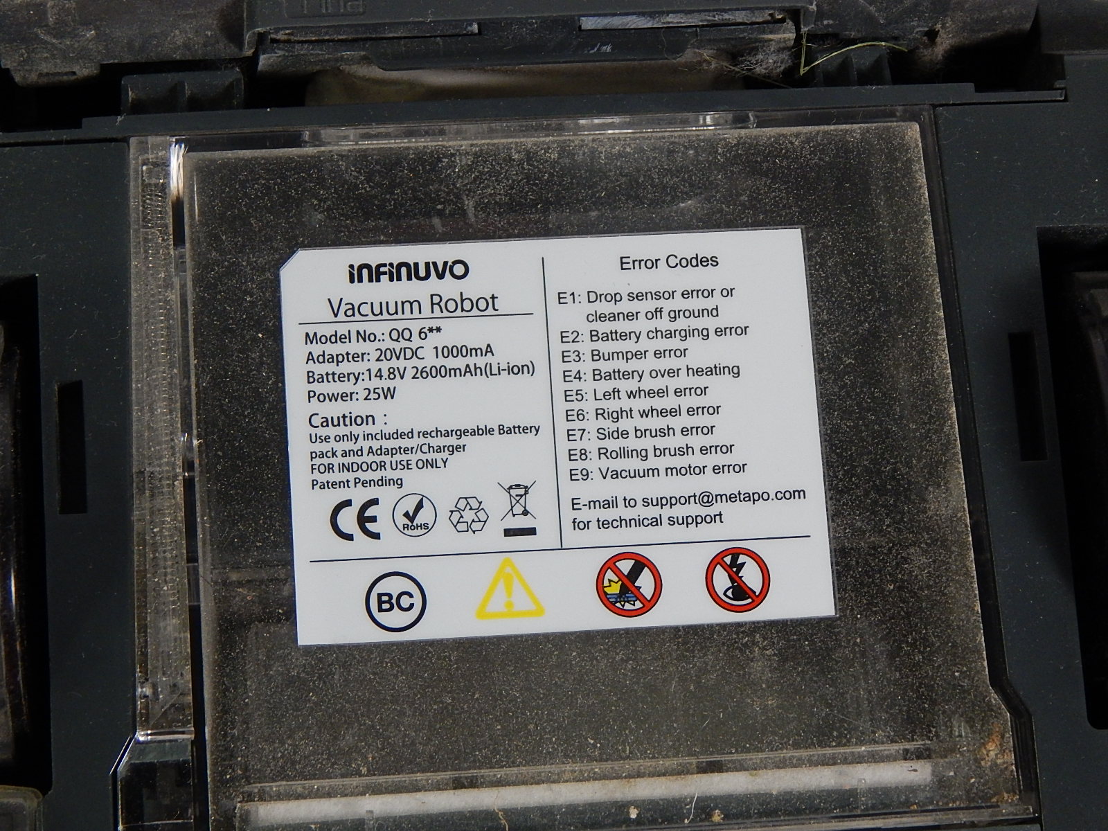 Infinuvo Vacuum Robot