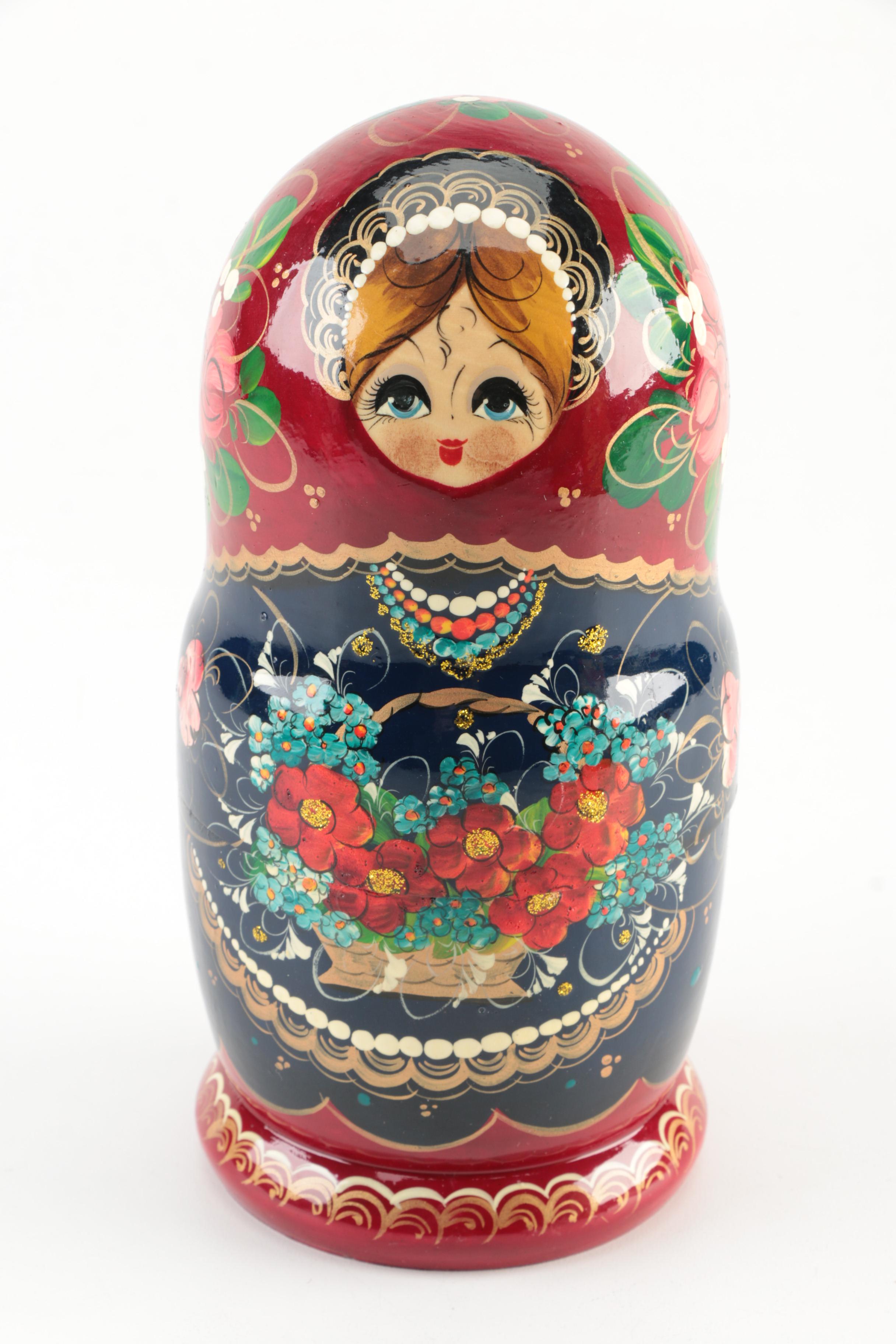 Russian Style Wood Nesting Dolls