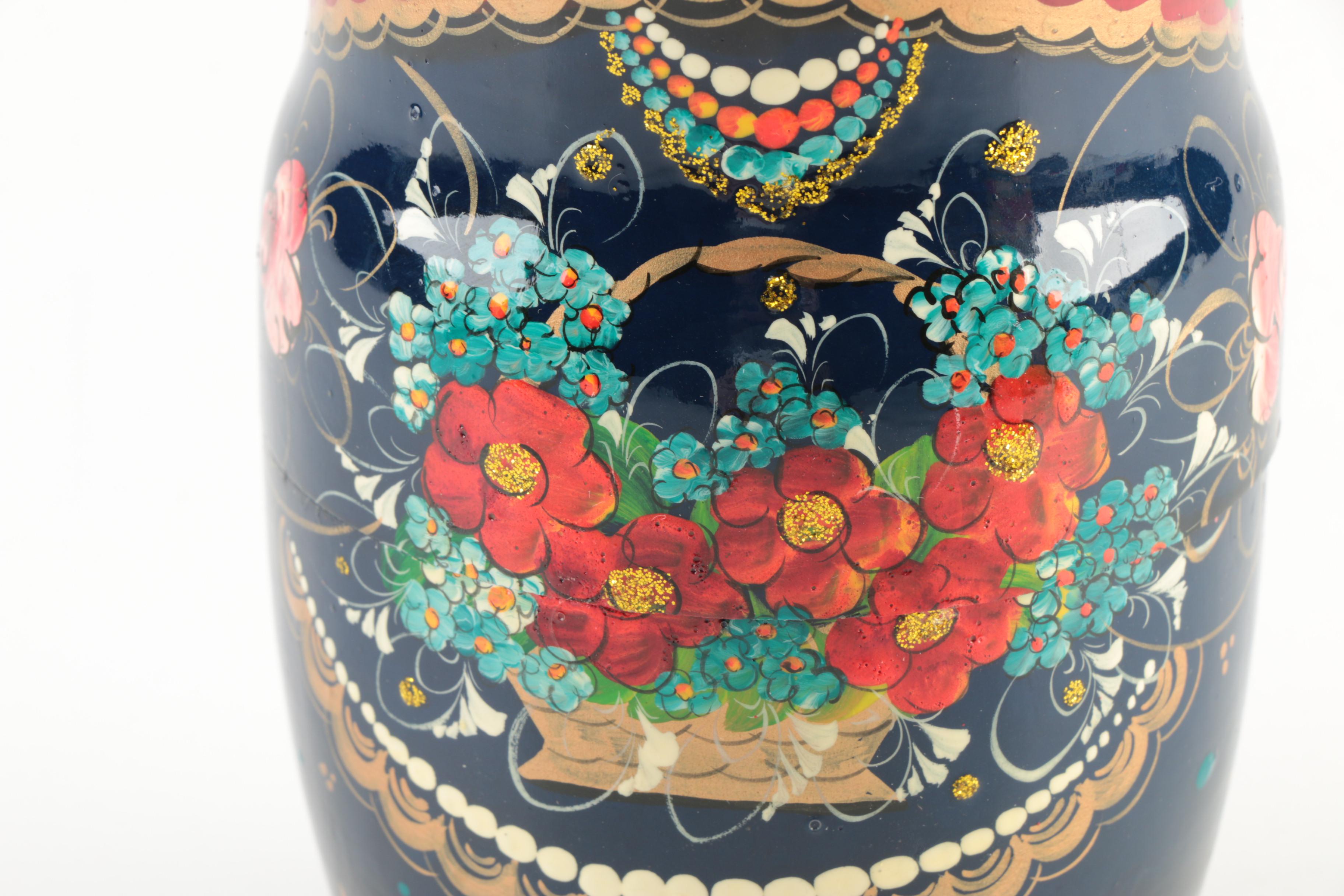 Russian Style Wood Nesting Dolls