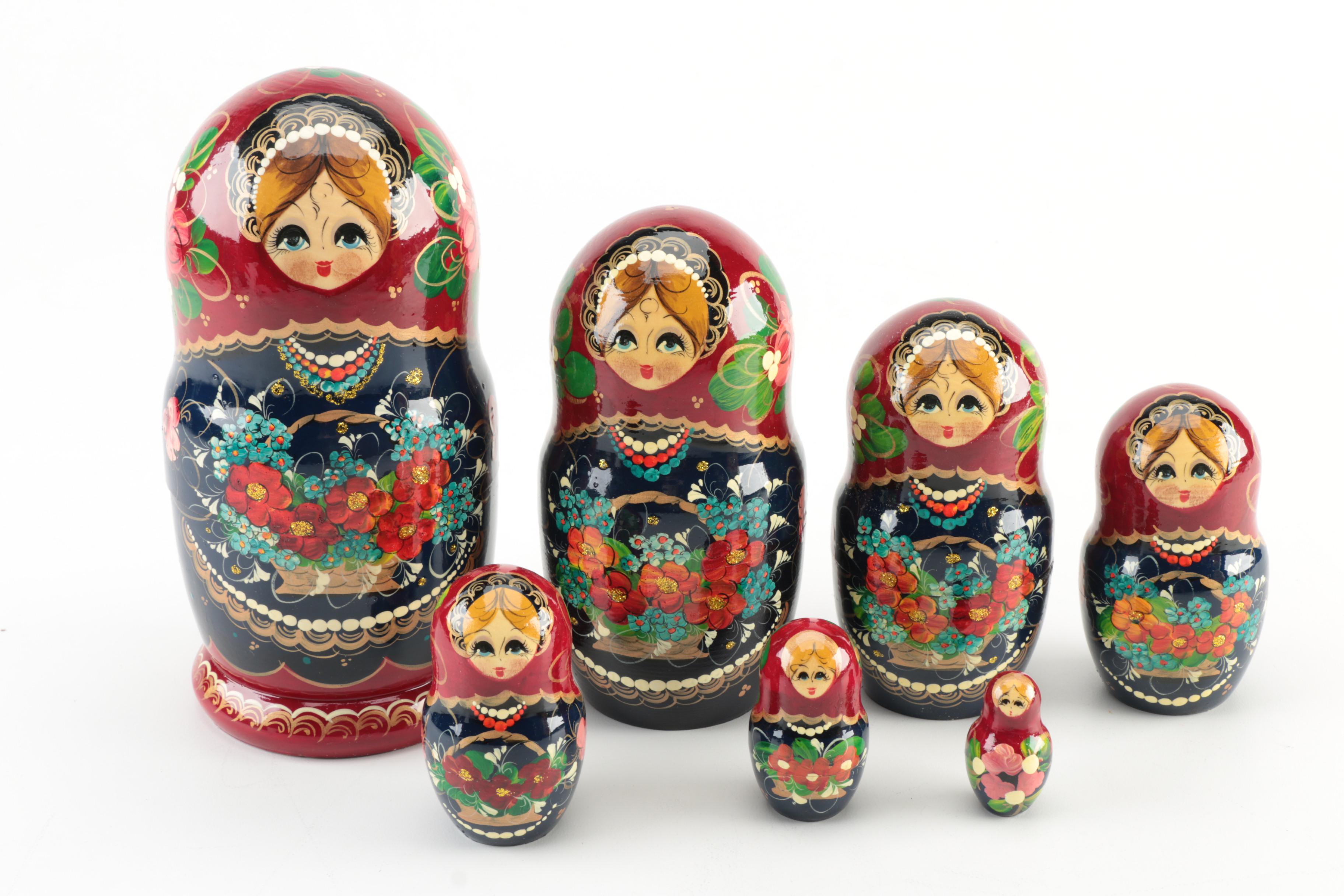 Russian Style Wood Nesting Dolls