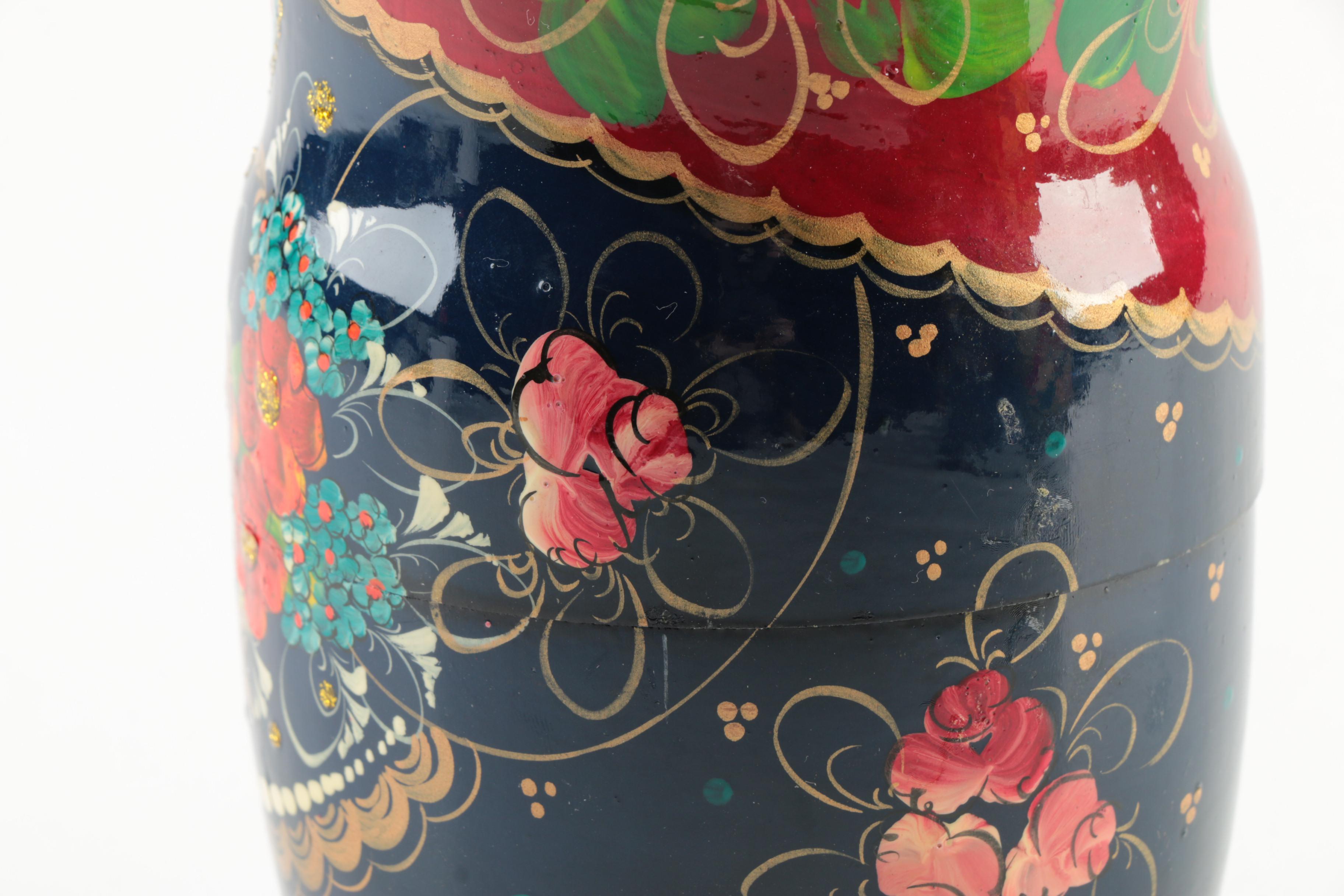 Russian Style Wood Nesting Dolls