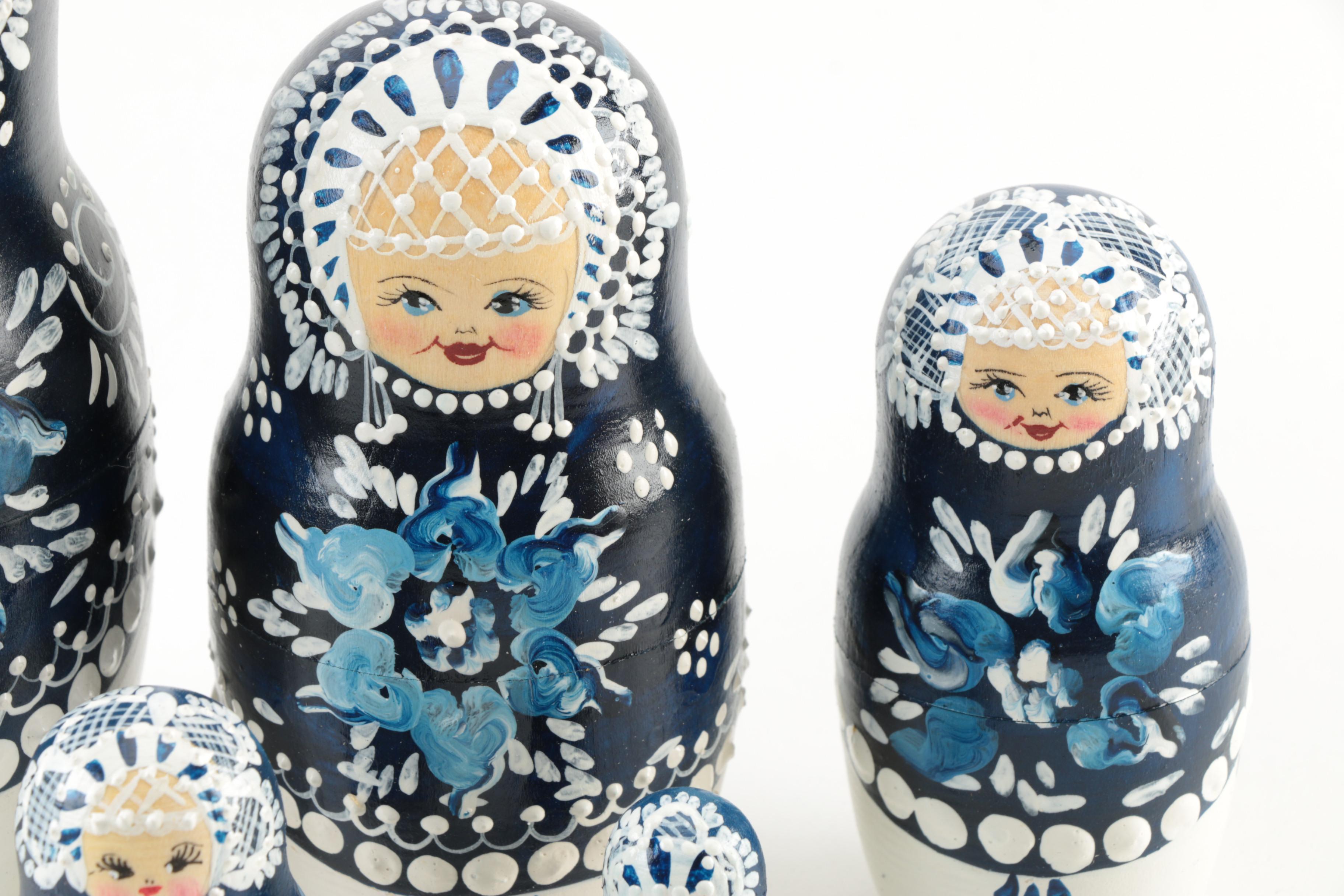 Russian Style Wood Nesting Dolls