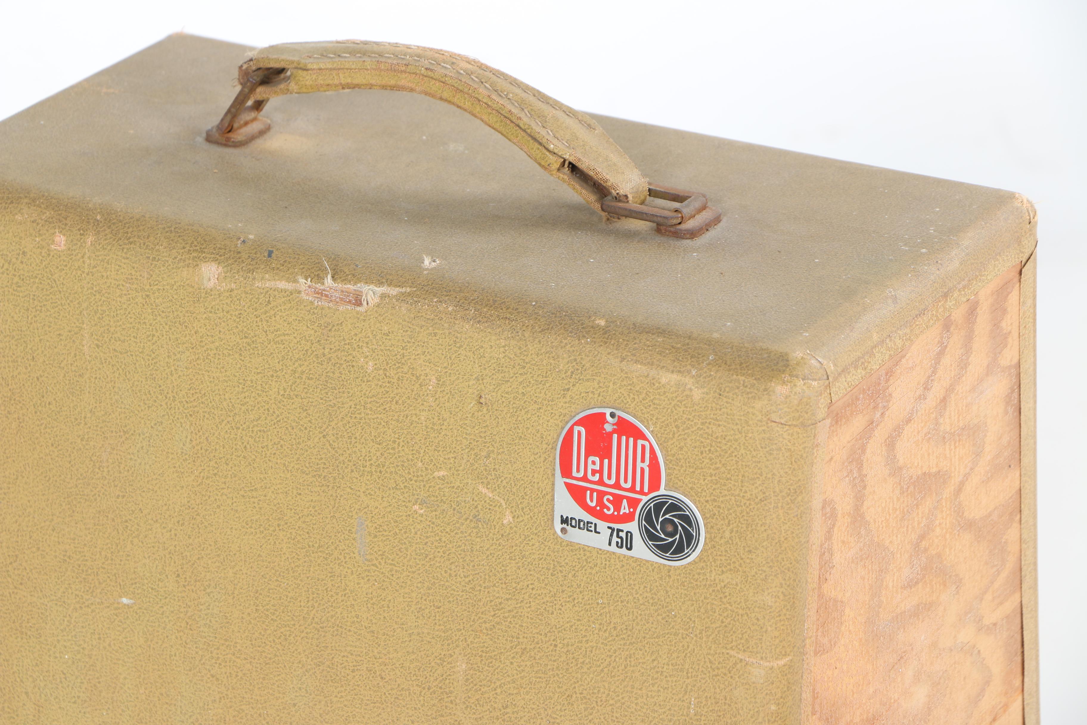 Vintage DeJur-Amsco Corp. Model 750 8mm Home Movie Projector