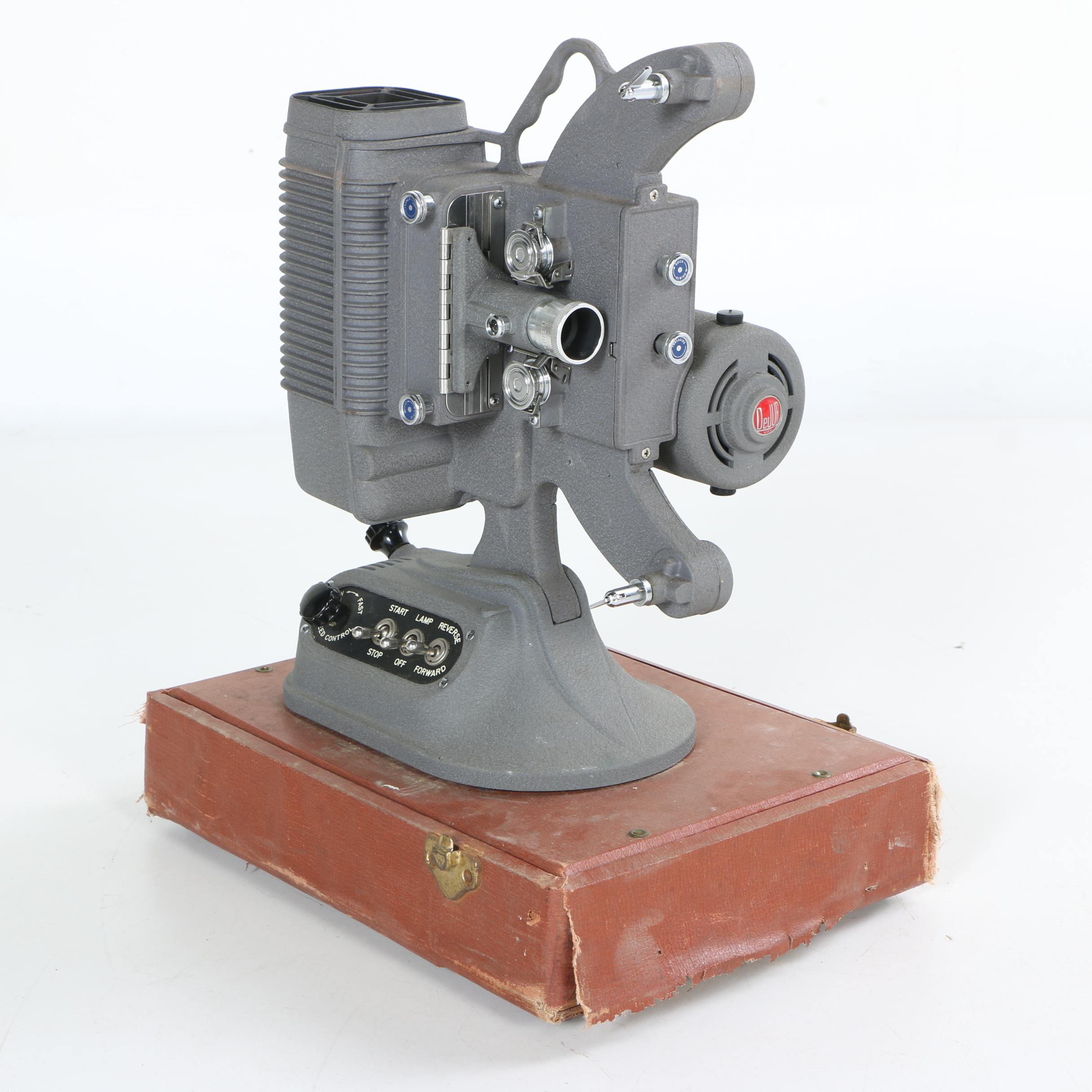 Vintage DeJur-Amsco Corp. Model 750 8mm Home Movie Projector