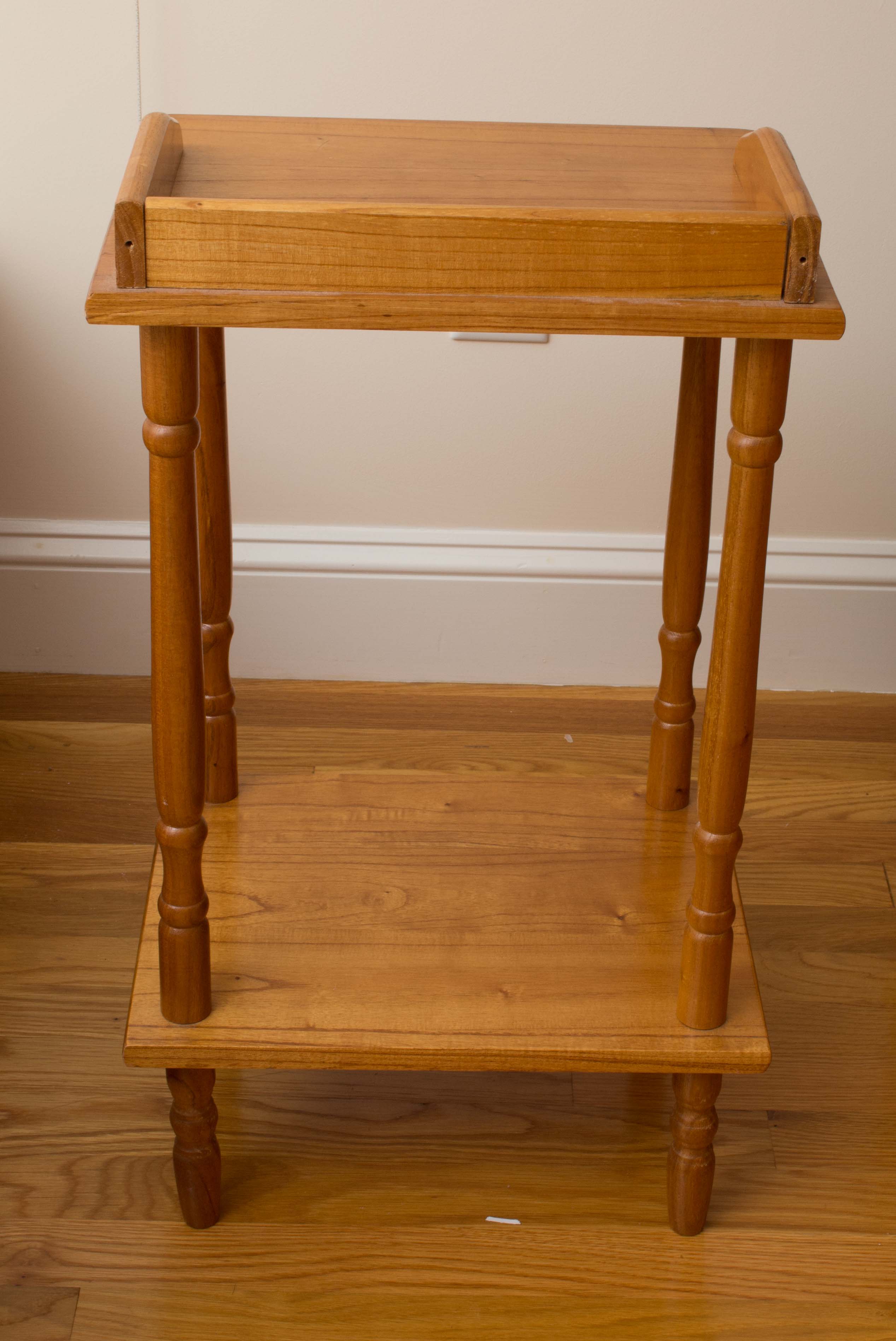 Cherry Trundle Bed with Cherry End Table