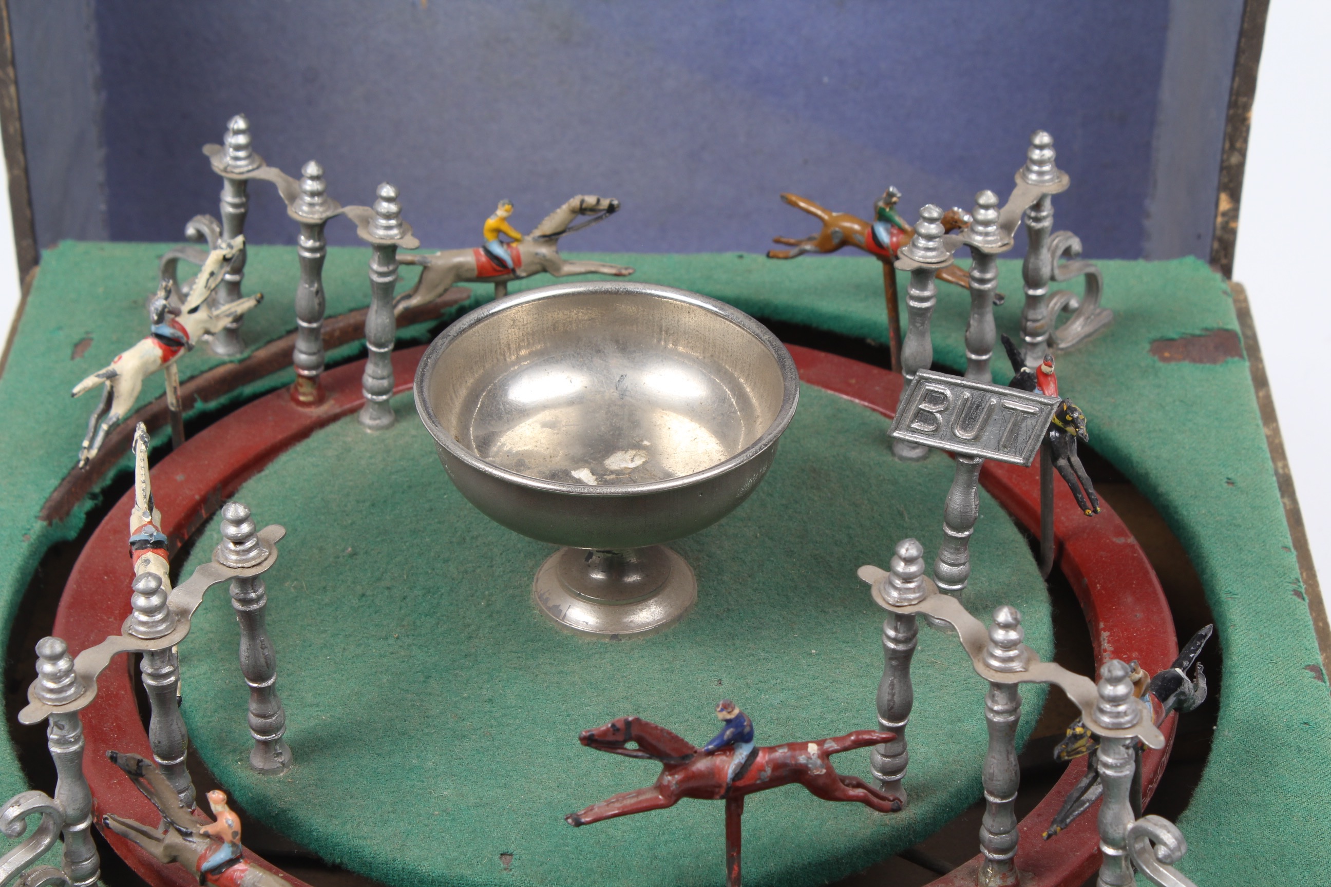 Vintage French Jeu de Course Horse Racing Game