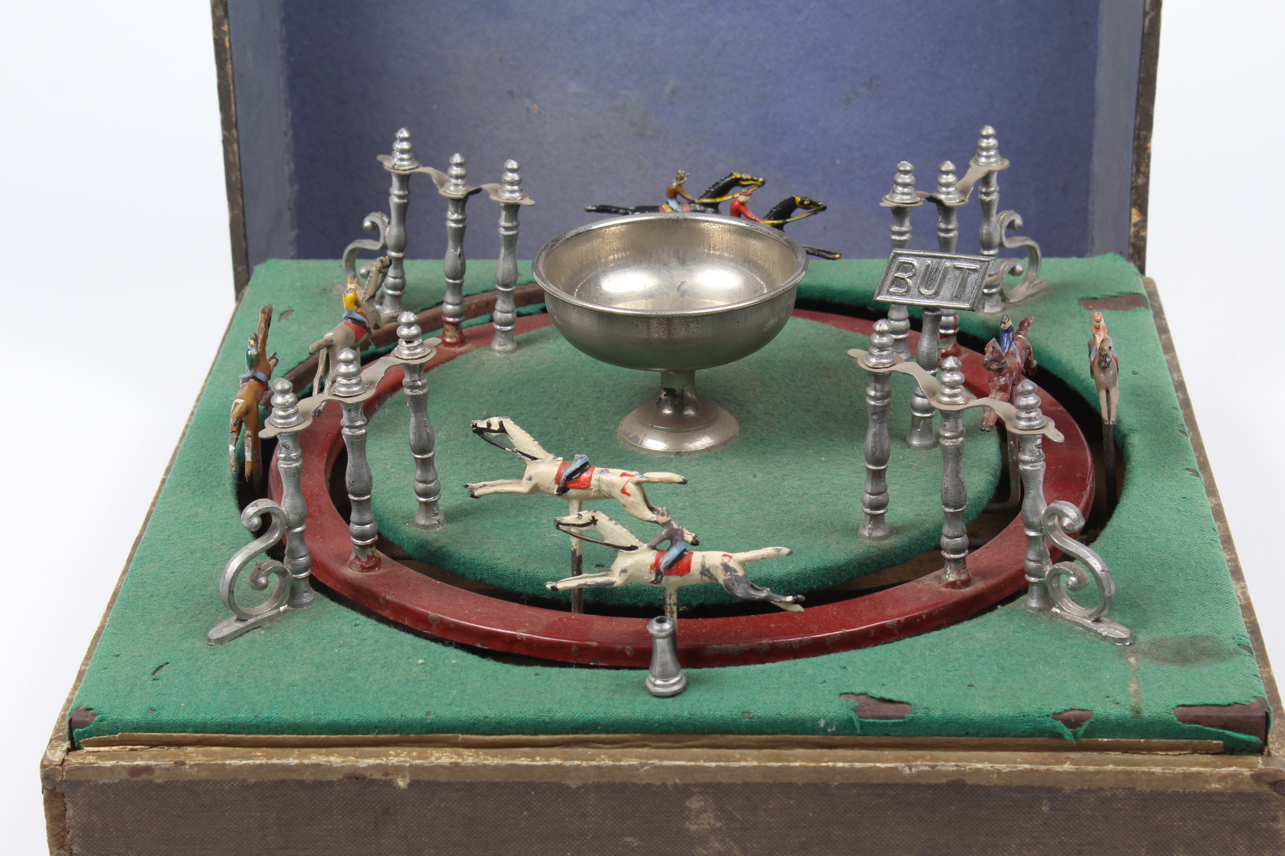 Vintage French Jeu de Course Horse Racing Game