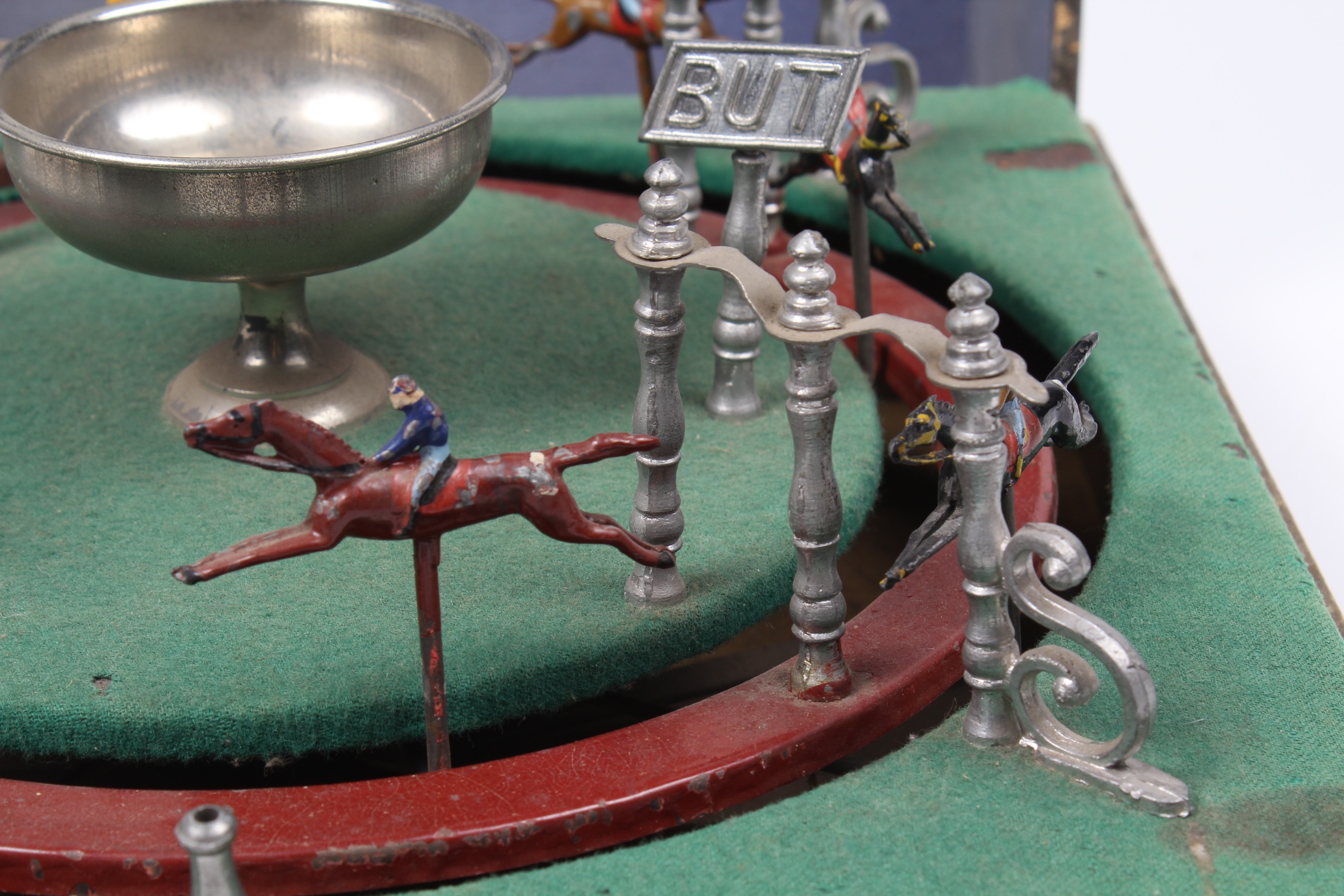 Vintage French Jeu de Course Horse Racing Game