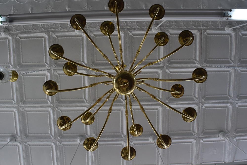 Georgian Style Eighteen Arm Brass Chandelier