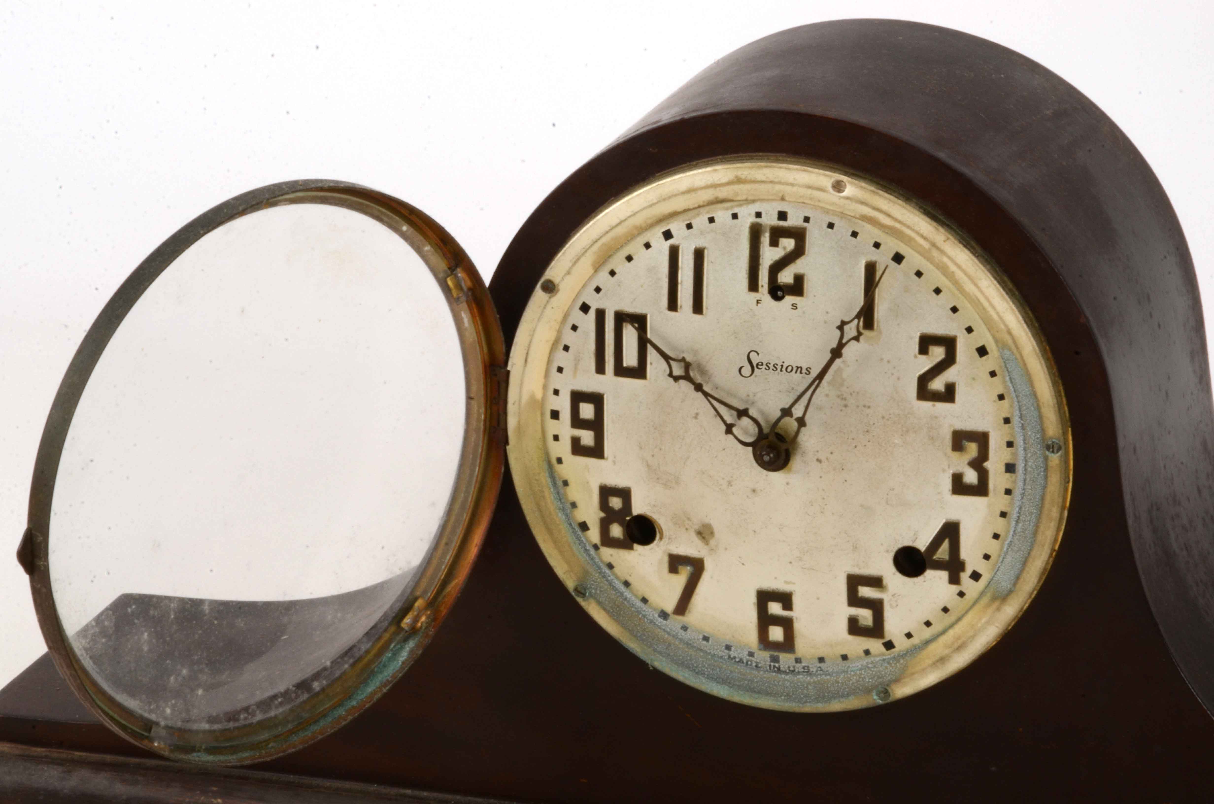 Vintage Sessions "Dulce" Mantel Clock