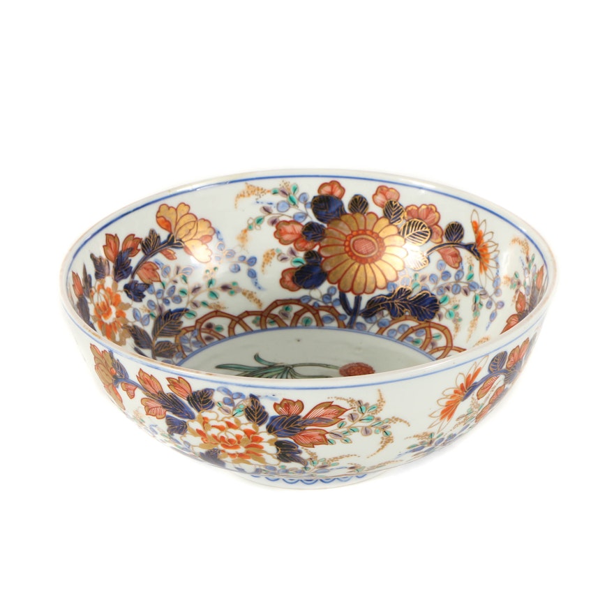 Japanese Porcelain Bowl with Floral Motif