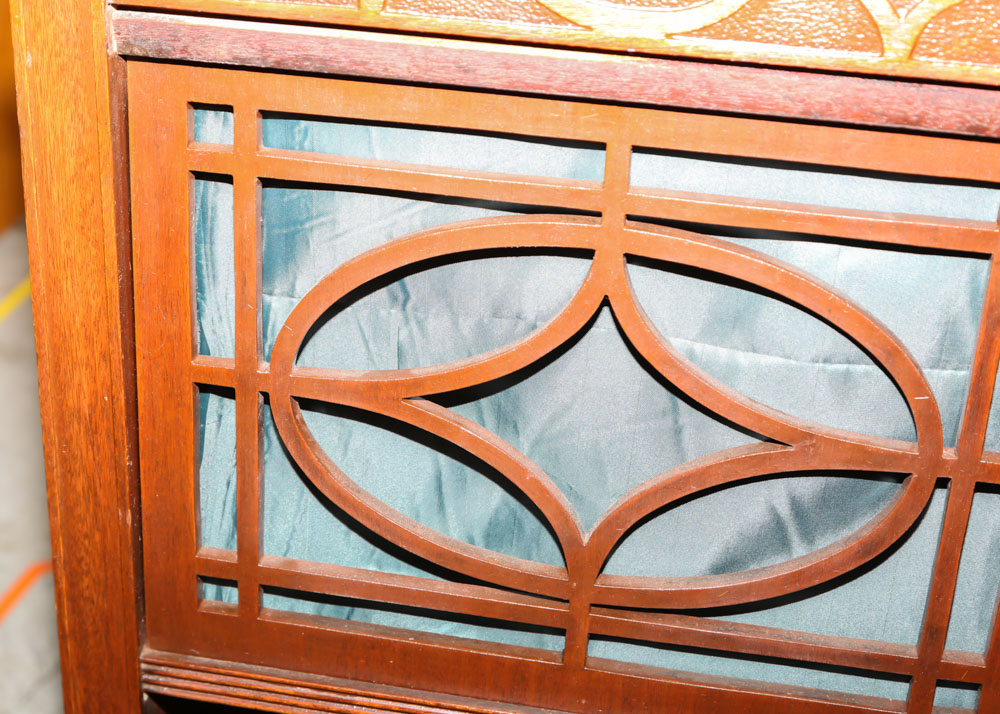 Antique Edison Disc Phonograph