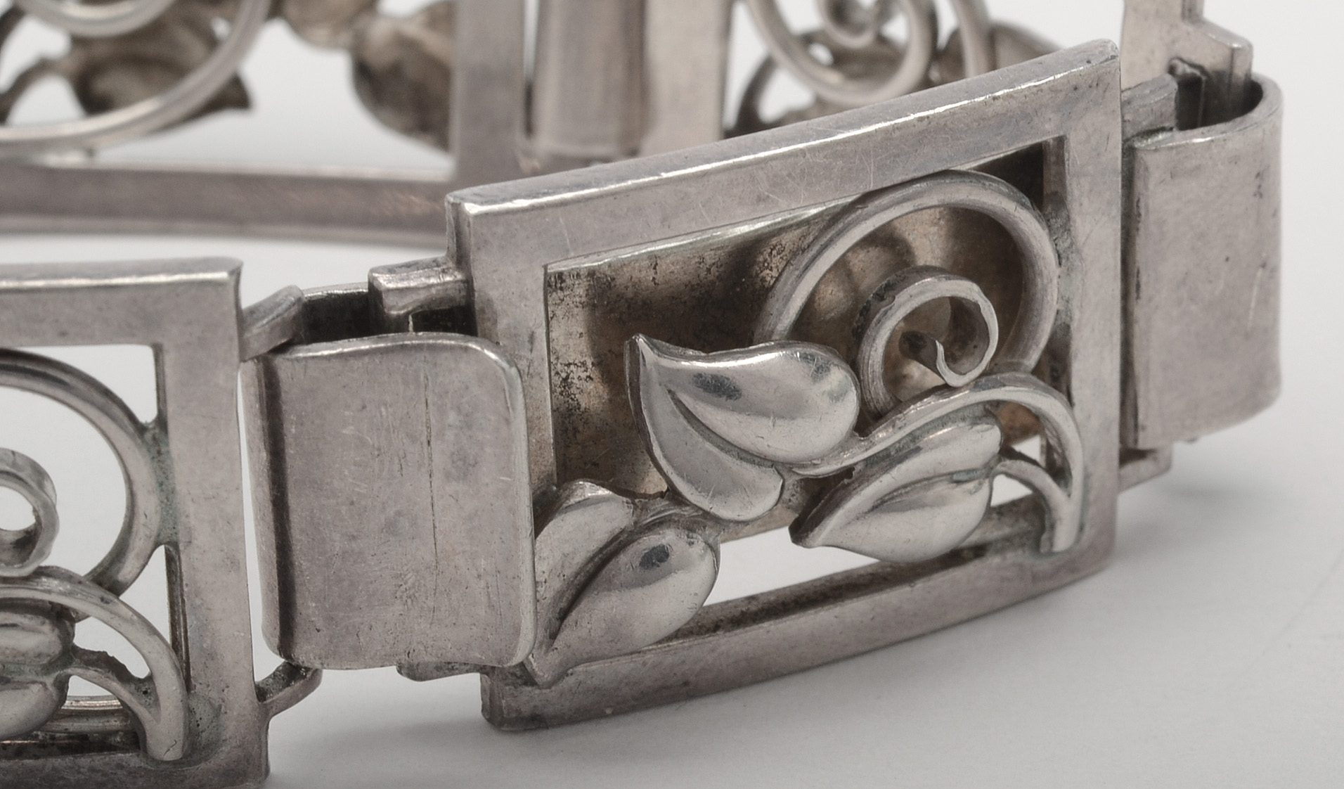 Scandinavian Mid Century Modern Style Sterling Silver Link Panel Bracelet