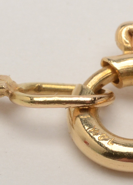 Retro Style 14K Yellow Gold Floral Pendant Necklace