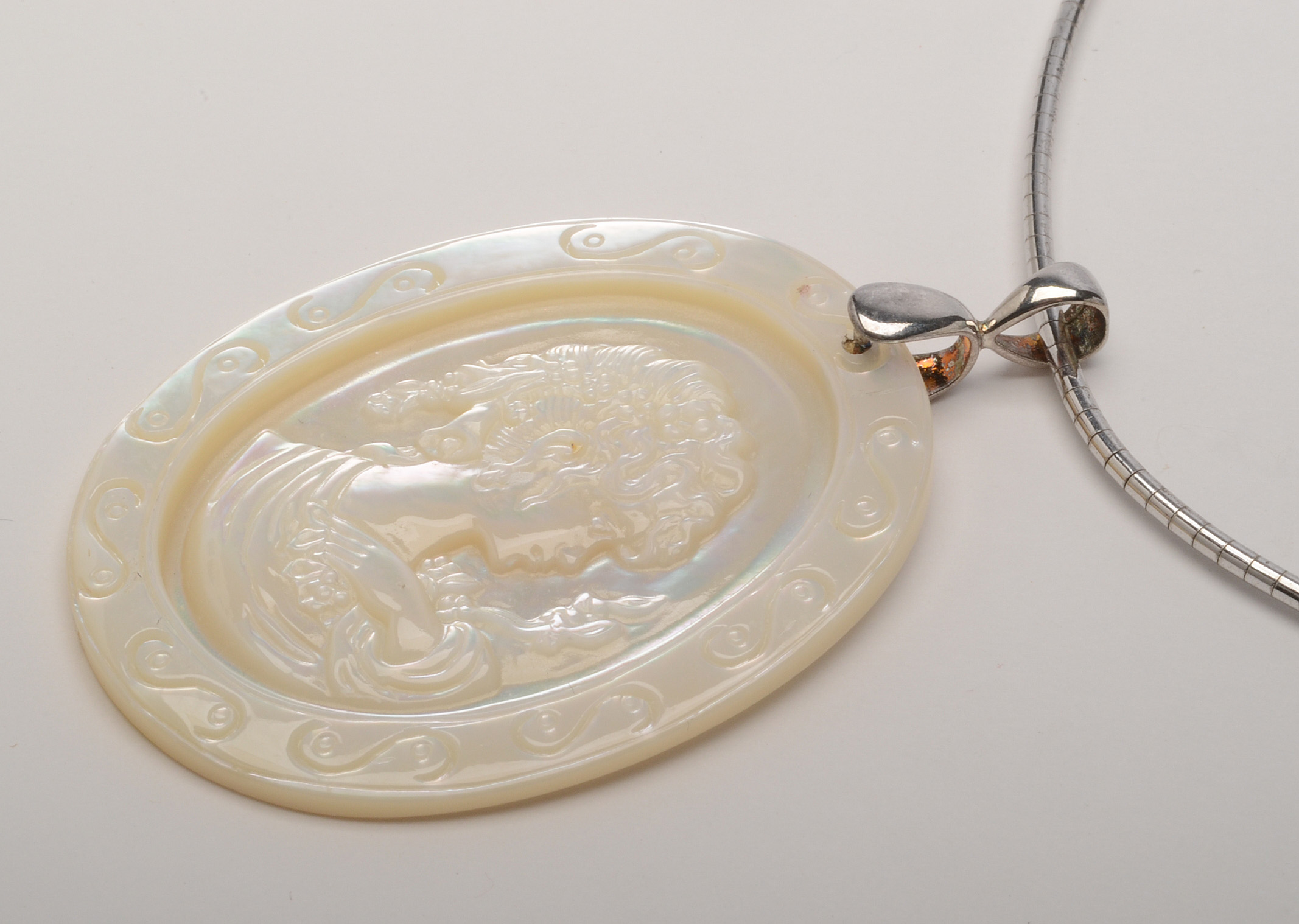 Sterling Silver Omega Chain with Hand-Carved Mother of Pearl Cameo Pendant