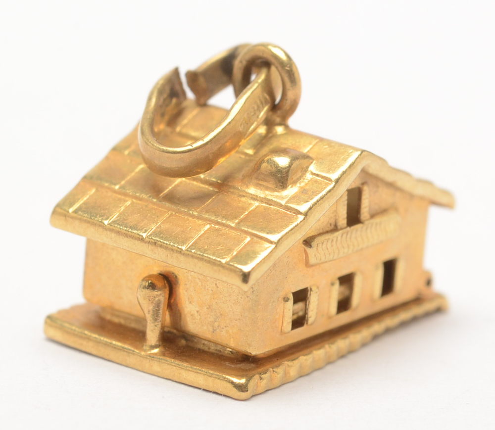 18K Yellow Gold House Charm Locket