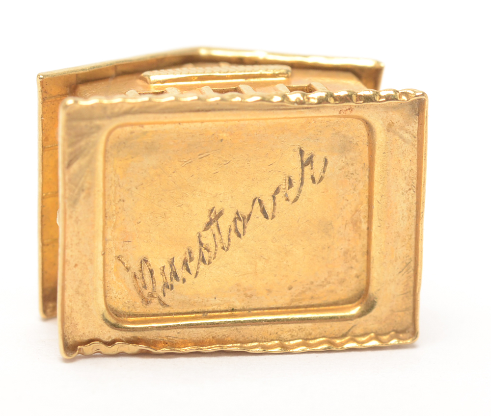 18K Yellow Gold House Charm Locket