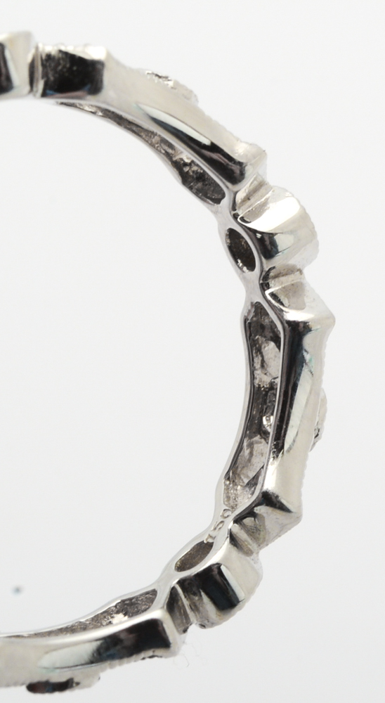 18K White Gold Diamond Milgrain Band