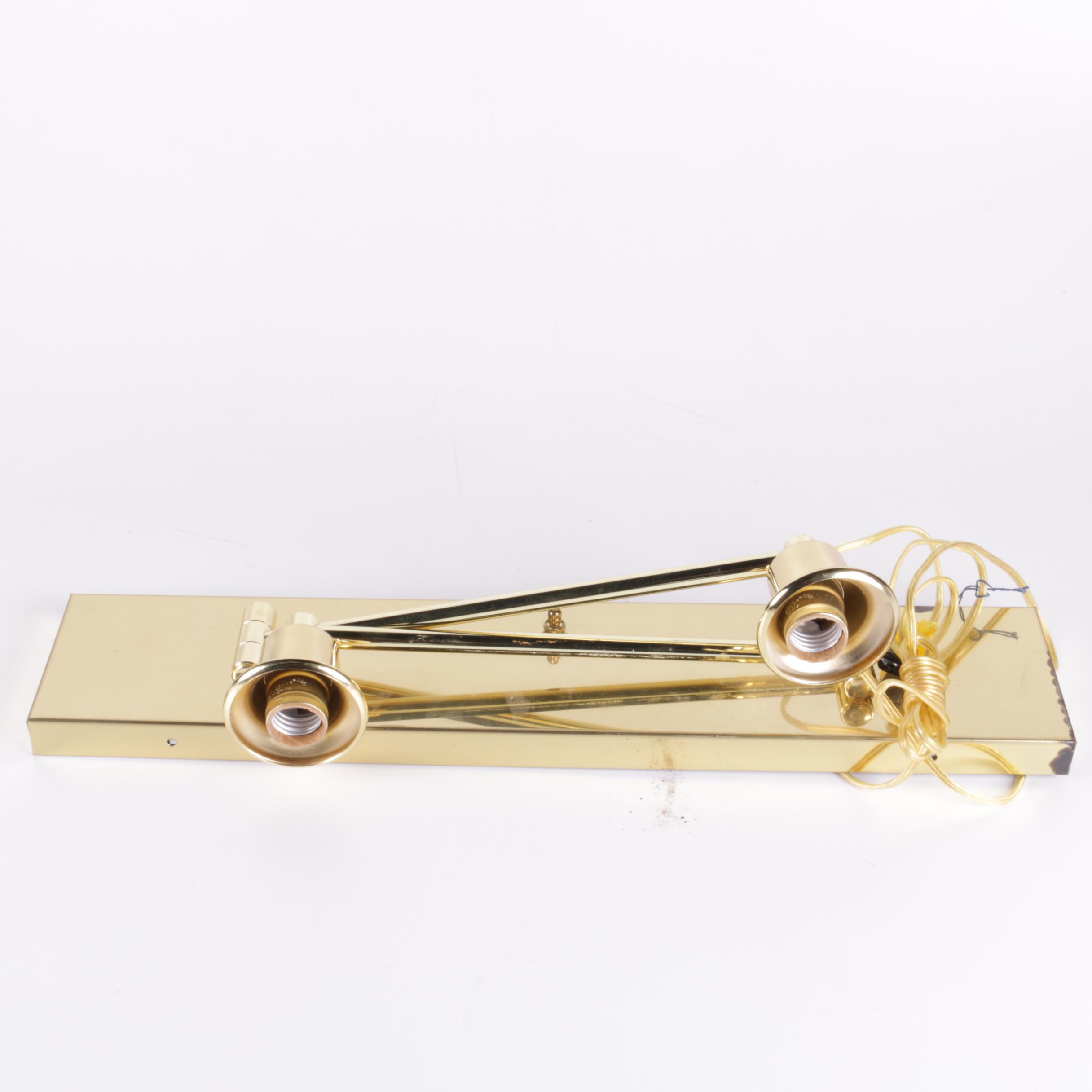 Modern Style Metal Wall Light