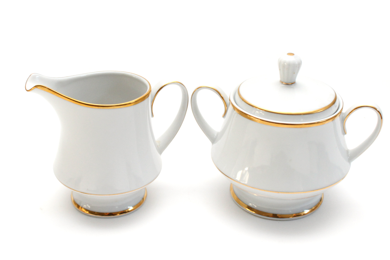 Contemporary Noritake "Heritage" Dinnerware
