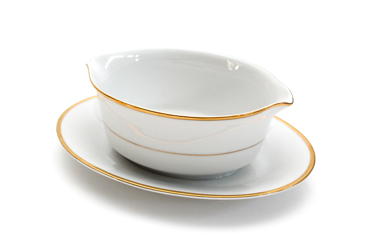 Contemporary Noritake "Heritage" Dinnerware