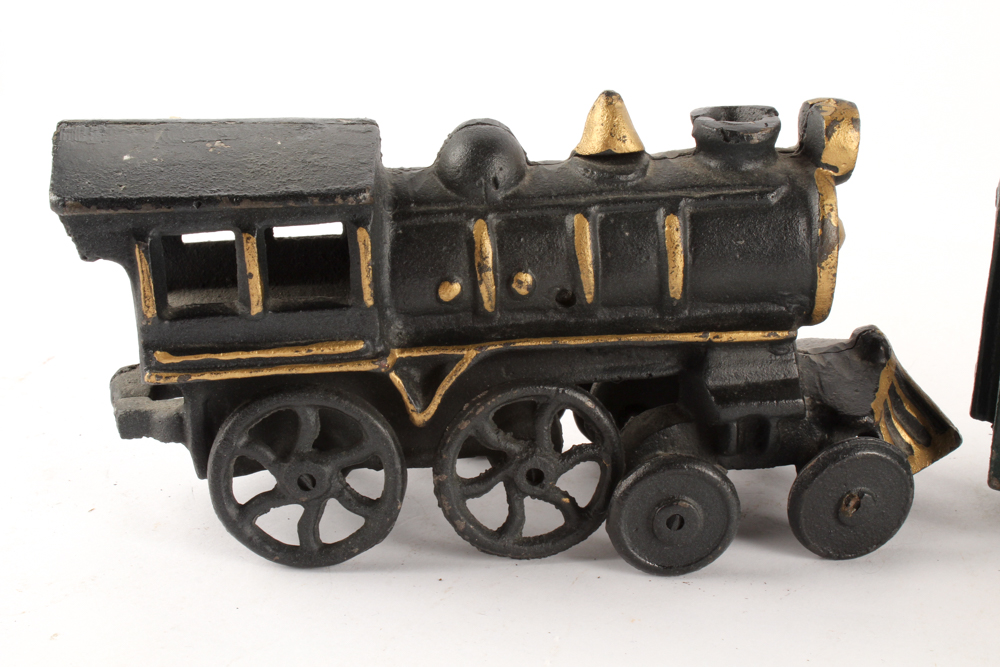 Cast Iron P.R.R. Washington 44 Train Set and Cars