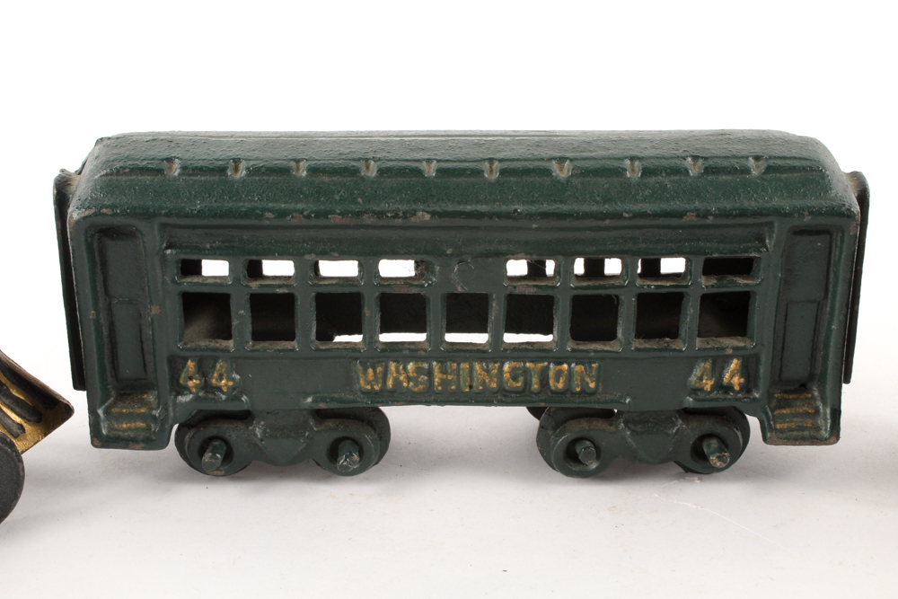 Cast Iron P.R.R. Washington 44 Train Set and Cars