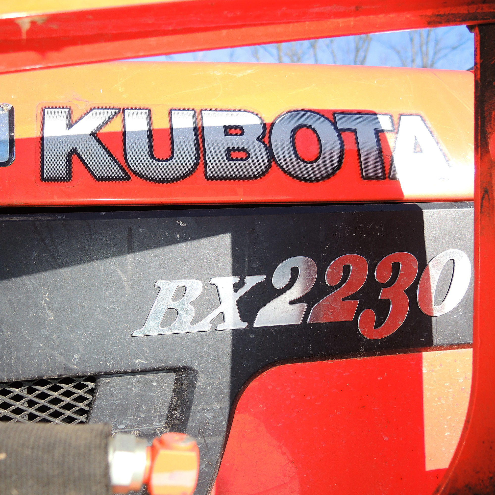 Kubota BX2230 Tractor with Front End Loader