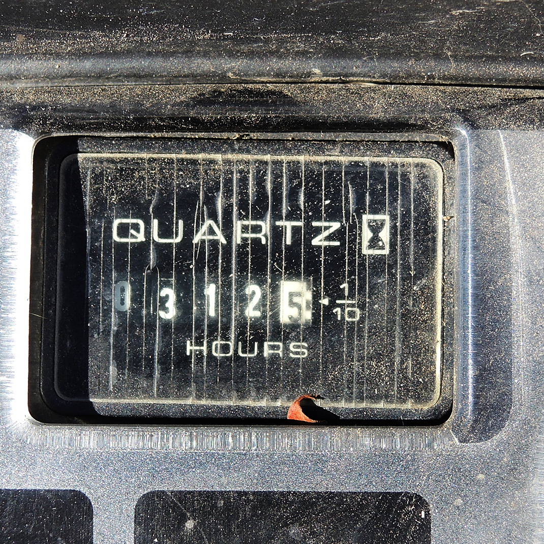 Kubota BX2230 Tractor with Front End Loader