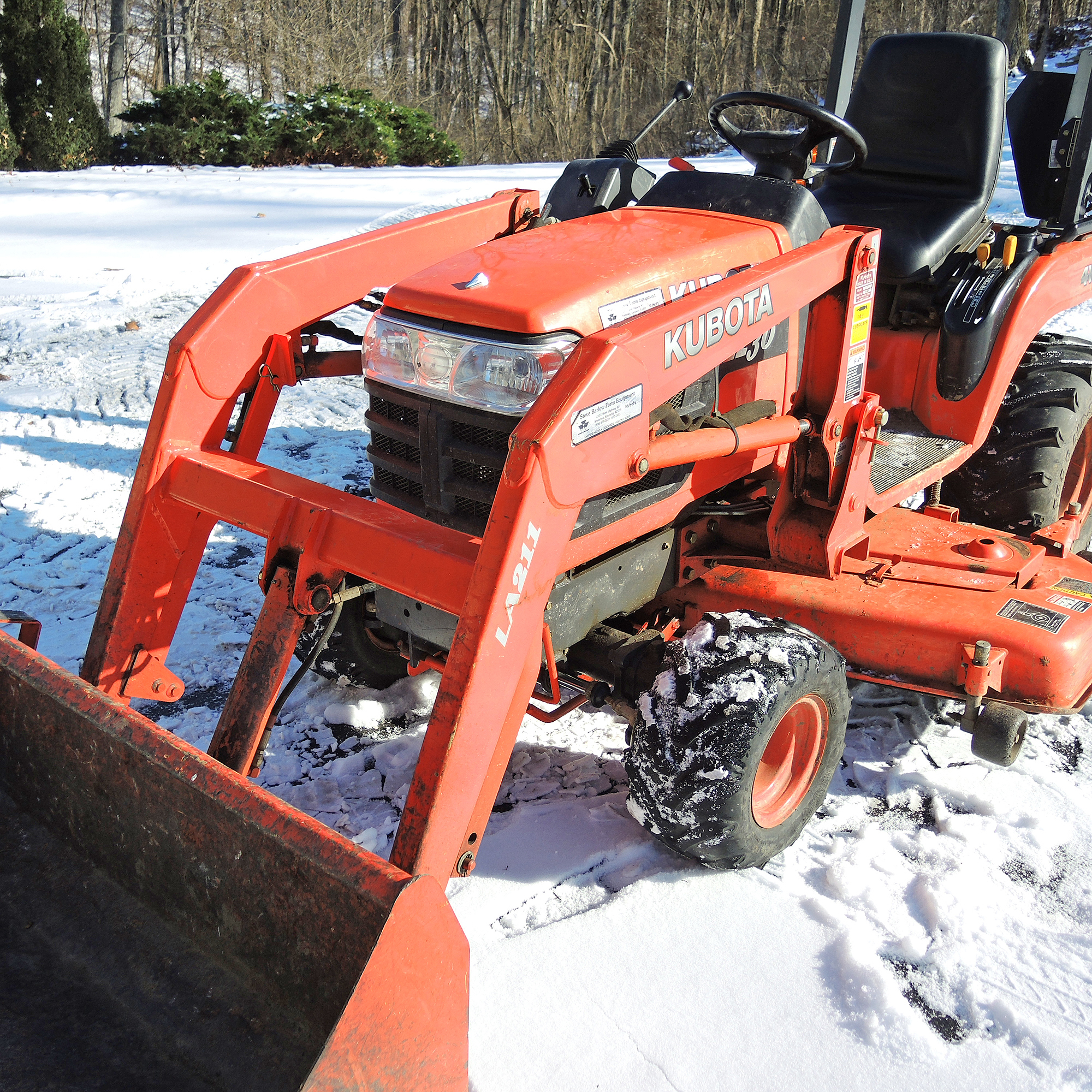 Kubota BX2230 Tractor with Front End Loader