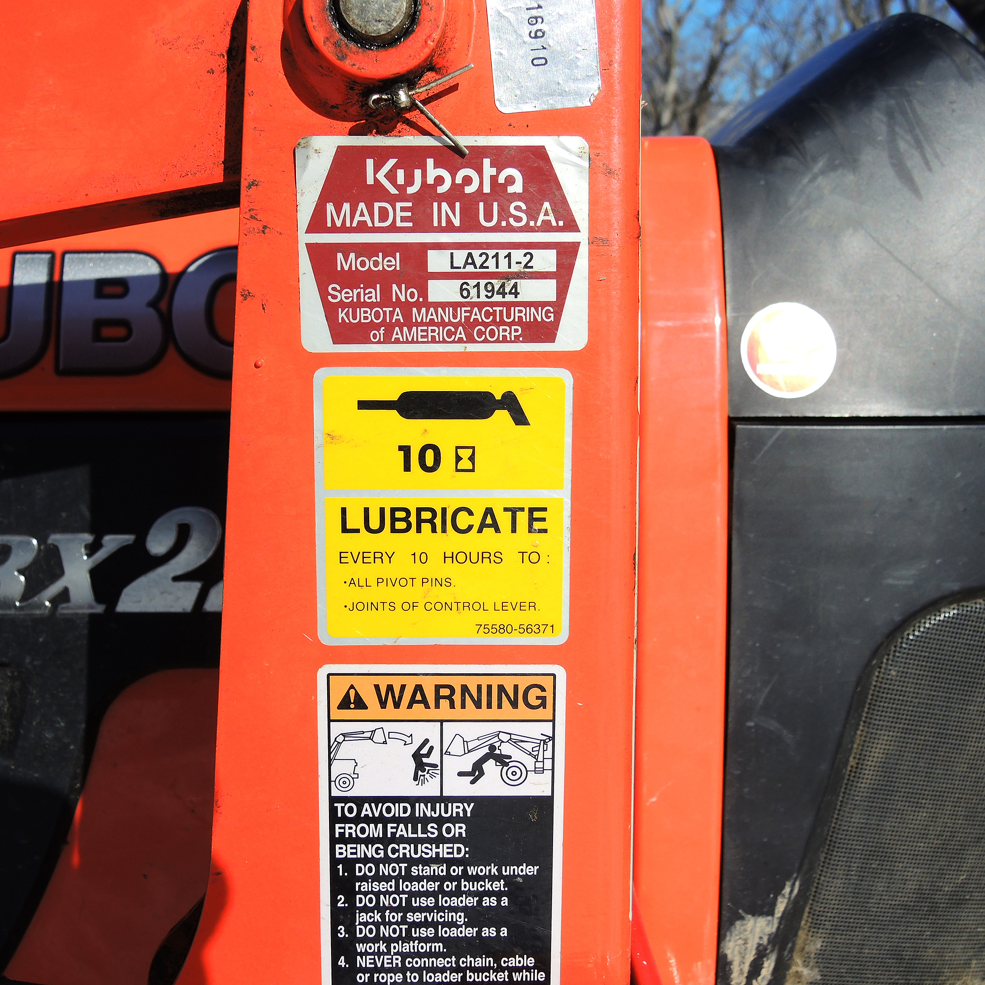 Kubota BX2230 Tractor with Front End Loader