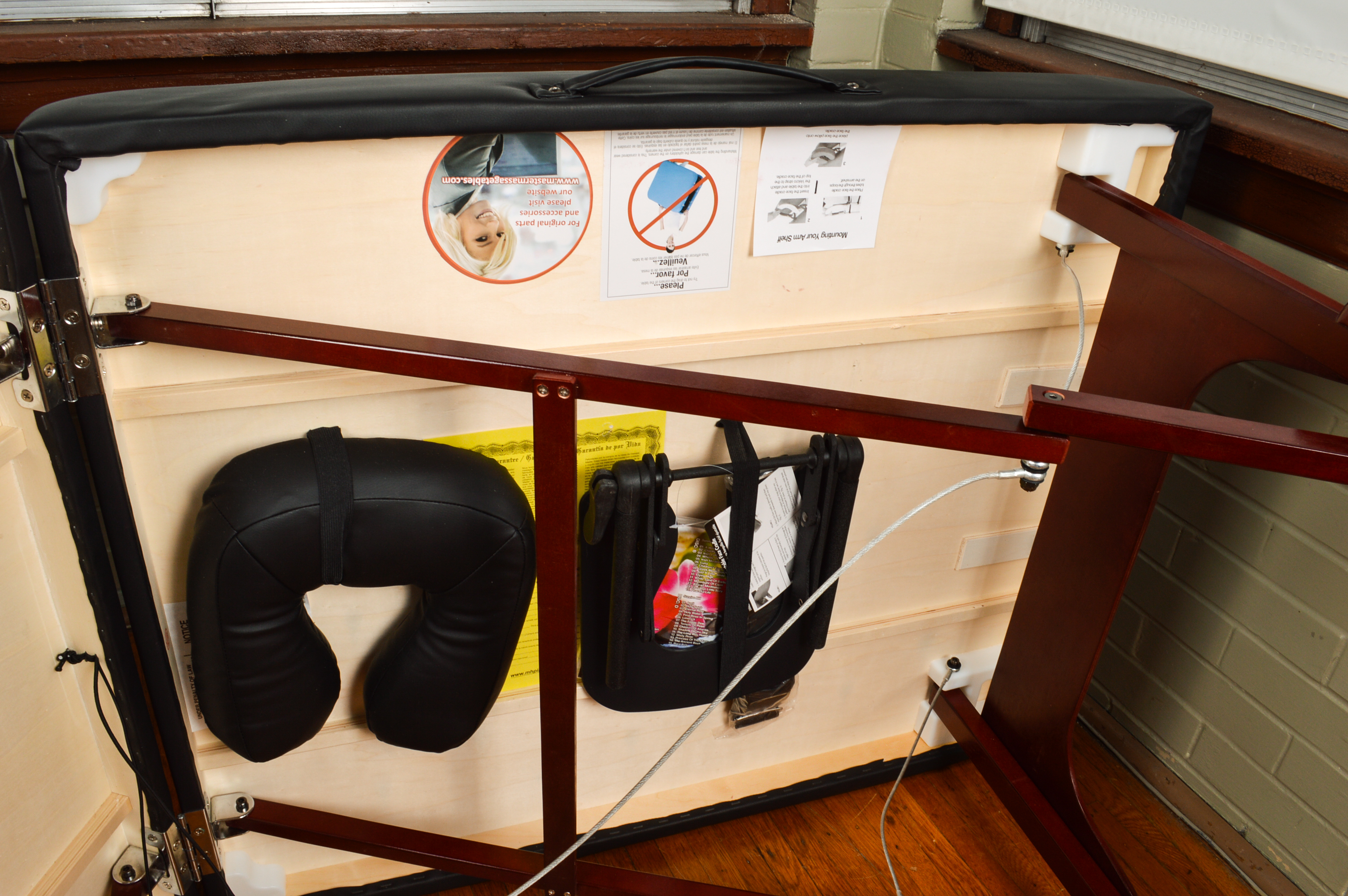 New Master Massage 31-Inch Portable Massage Table and Case