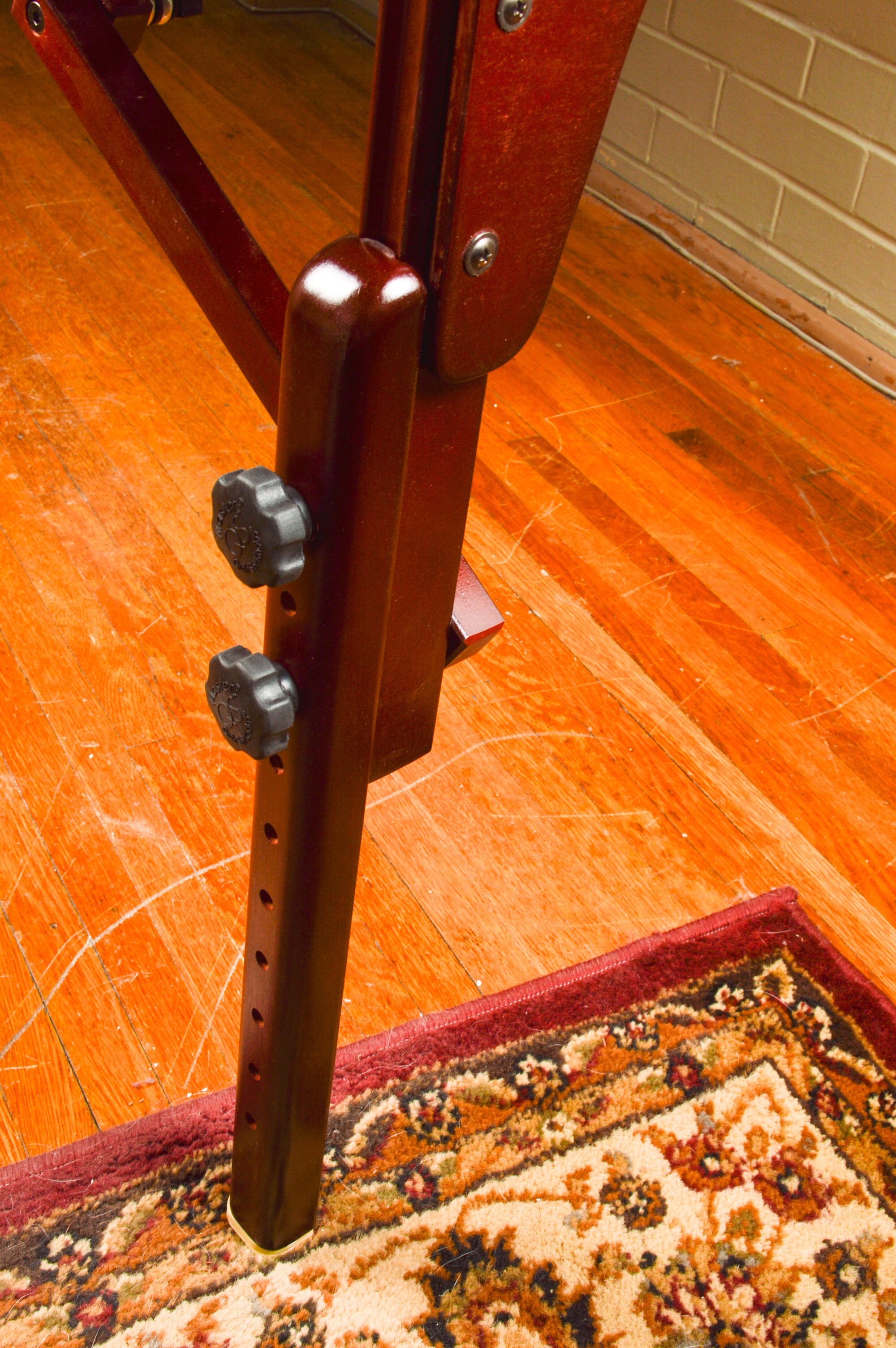 New Master Massage 31-Inch Portable Massage Table and Case