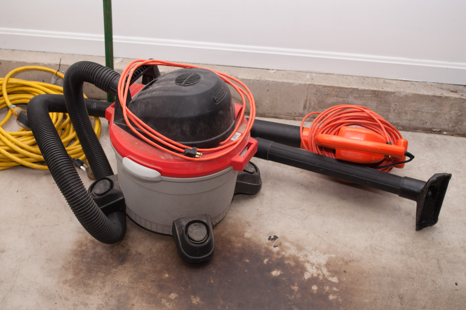 Lawn Tools Including a Wet/Dry Vacuum and Leaf Blower