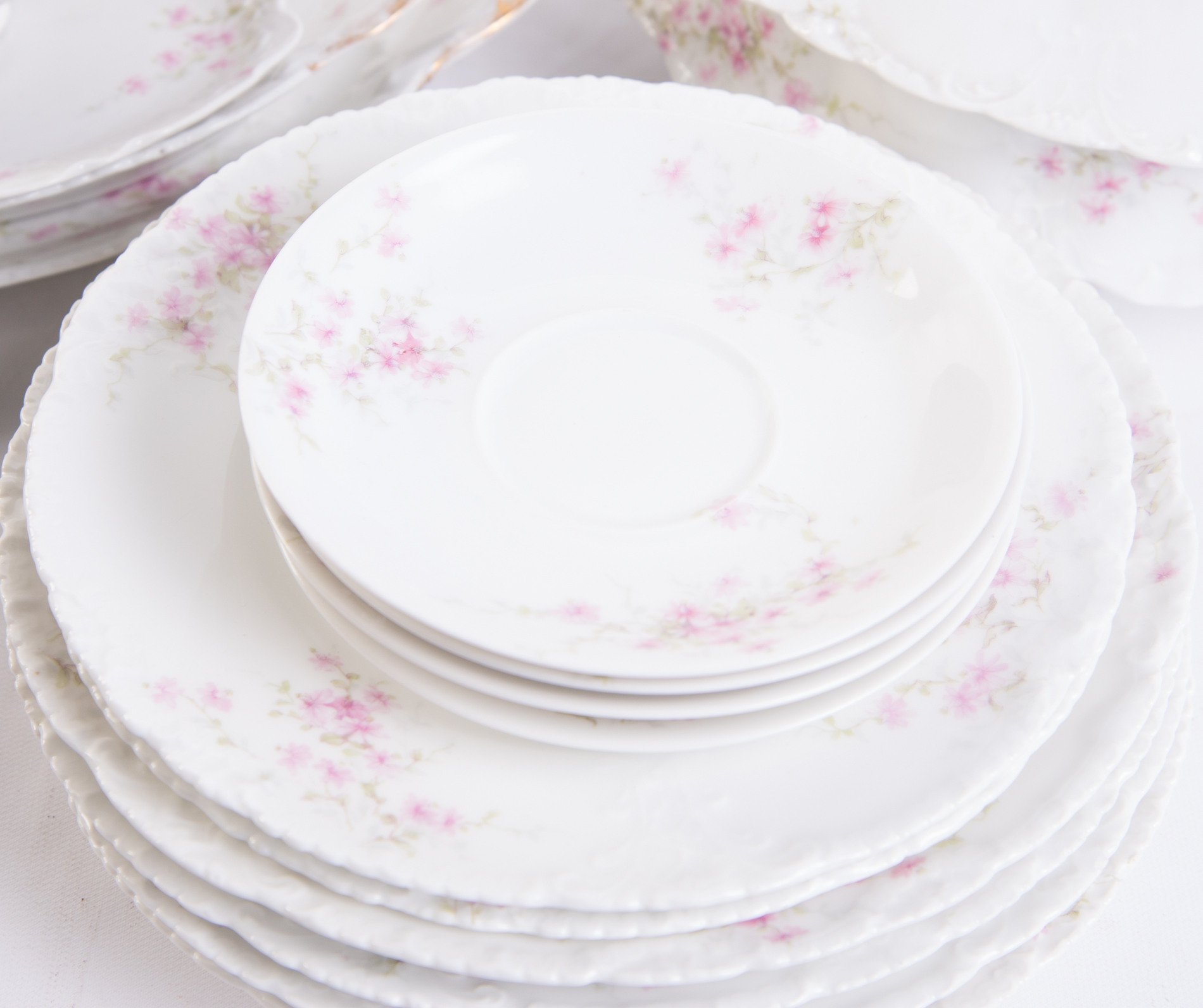 Theodore Haviland "Lucille" Porcelain Dinnerware