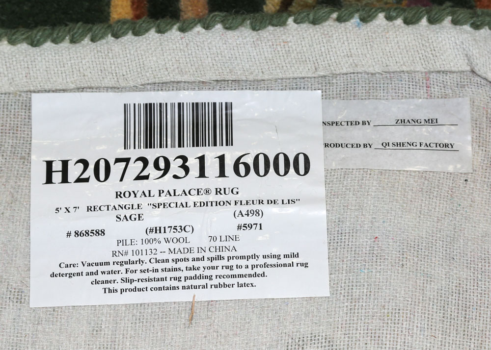 Royal Palace Tufted Wool Area Rug