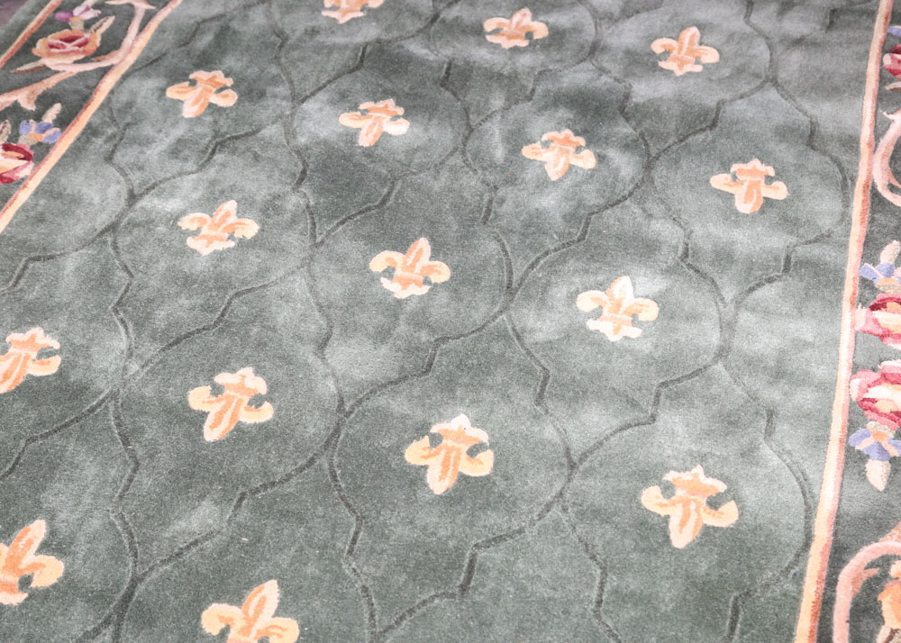 Royal Palace Tufted Wool Area Rug