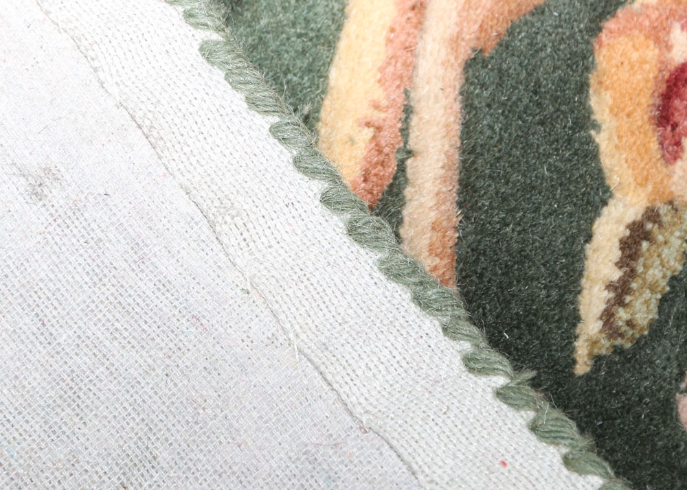 Royal Palace Tufted Wool Area Rug