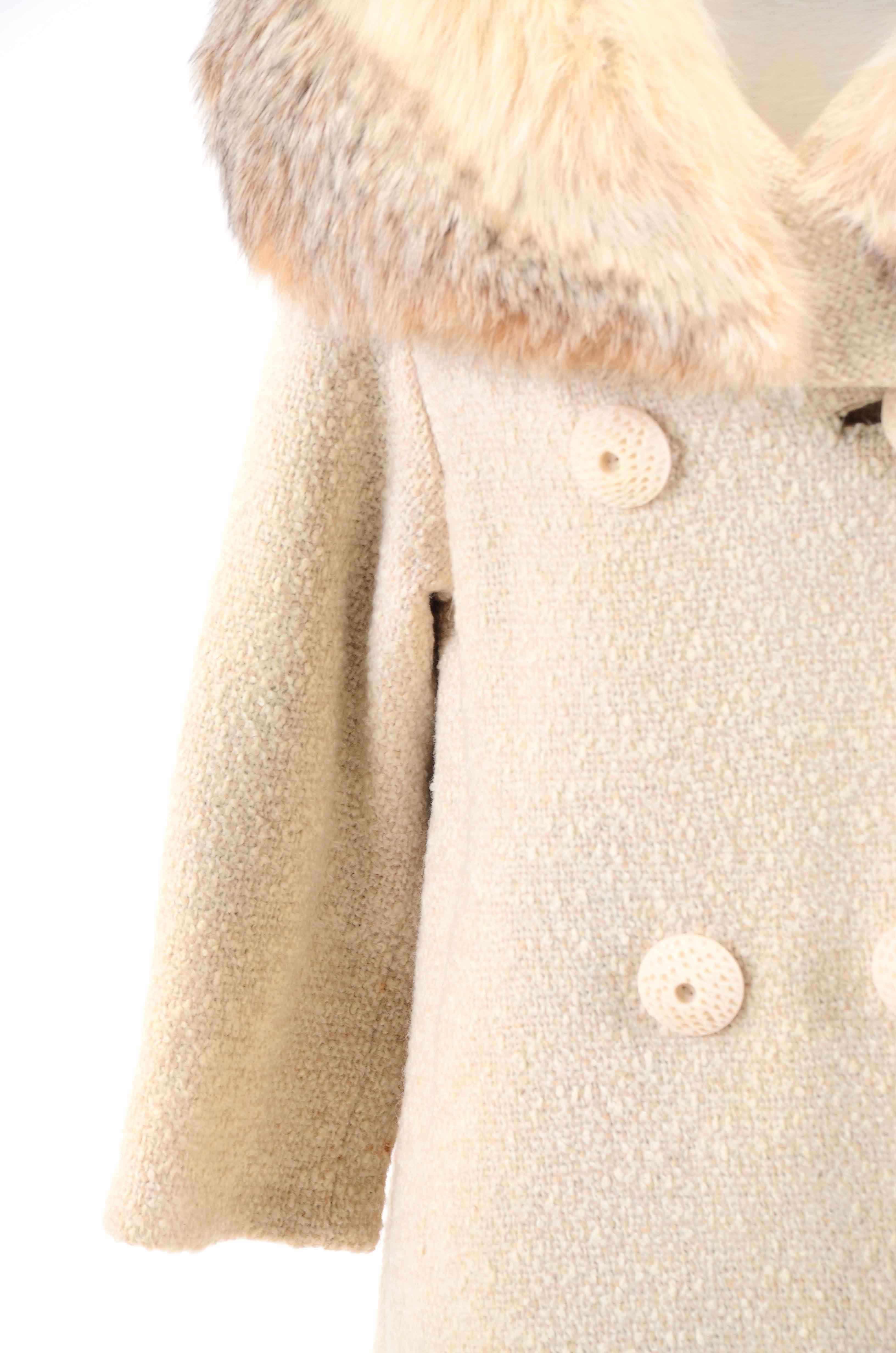 Women's 1960s Vintage Wool Coat with Fox Collar