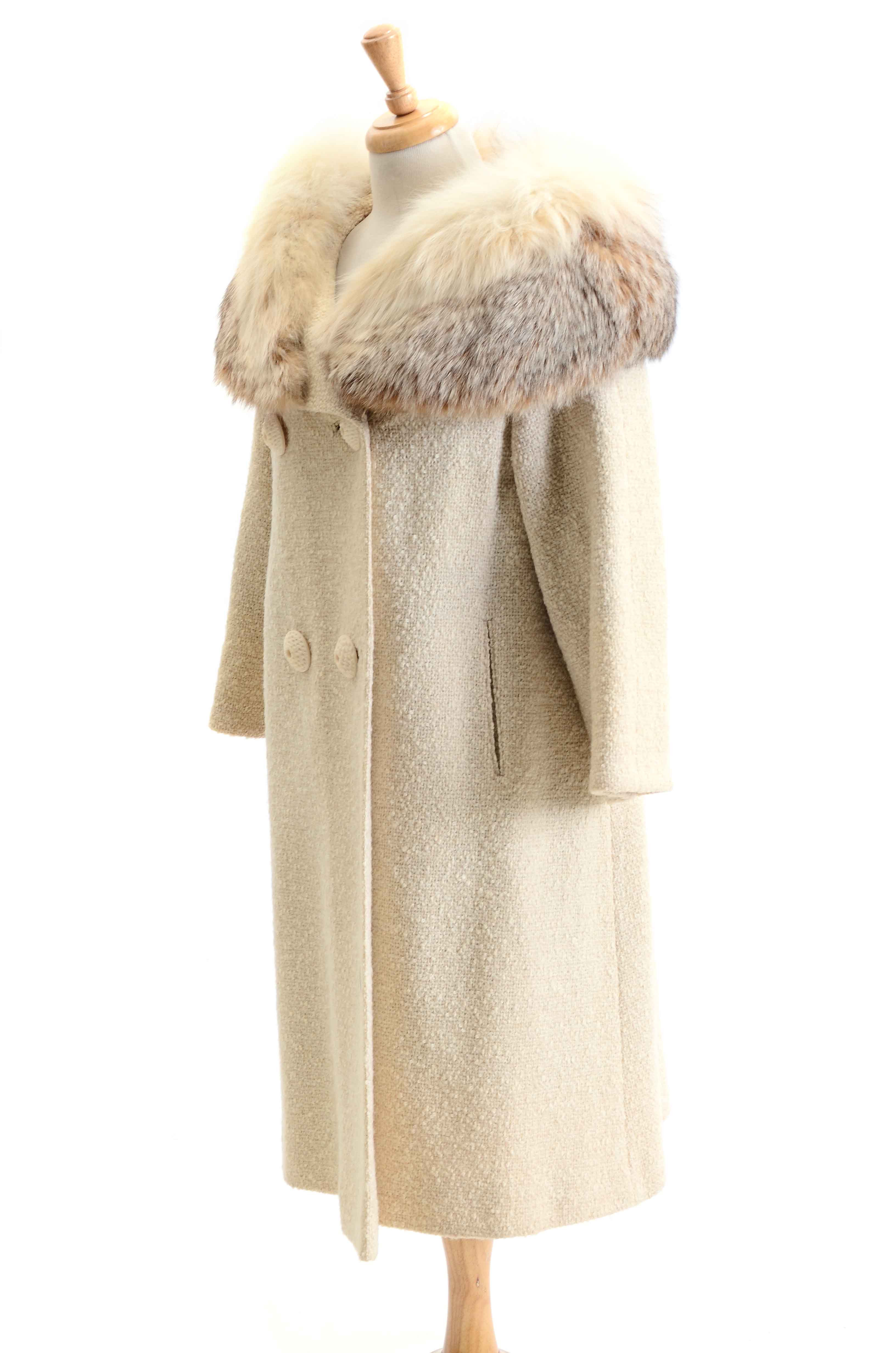 Women's 1960s Vintage Wool Coat with Fox Collar