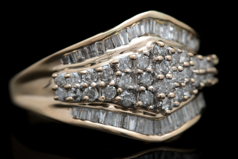 10K Yellow Gold and 1.00 CTW Diamond Ring