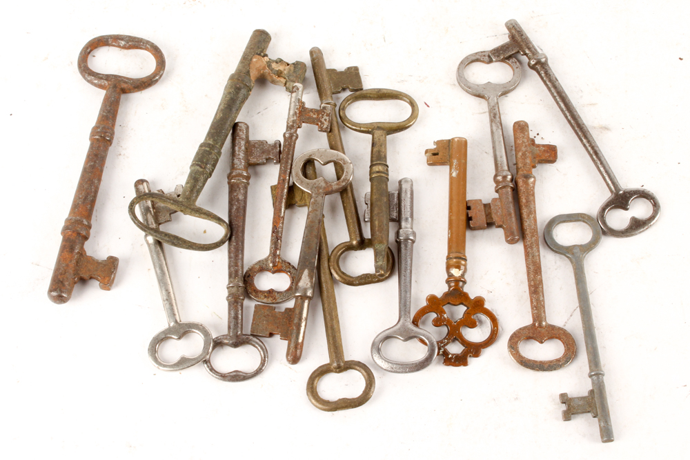 Vintage Keys and Escutcheons in Brass Dish