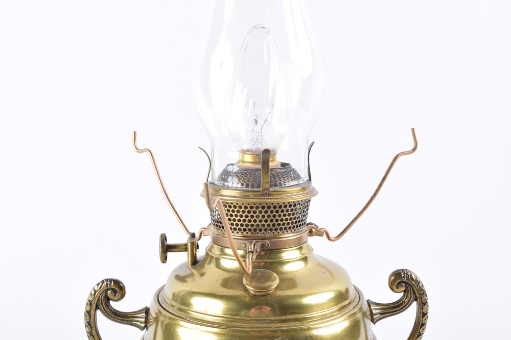 Antique Parlor Table Lamp