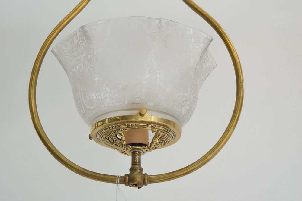 PRIORITY-Brass Ceiling Lamp with Frosted Shade