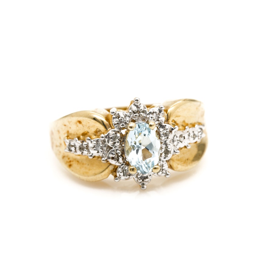 10K Yellow Gold Aquamarine and Diamond Ring