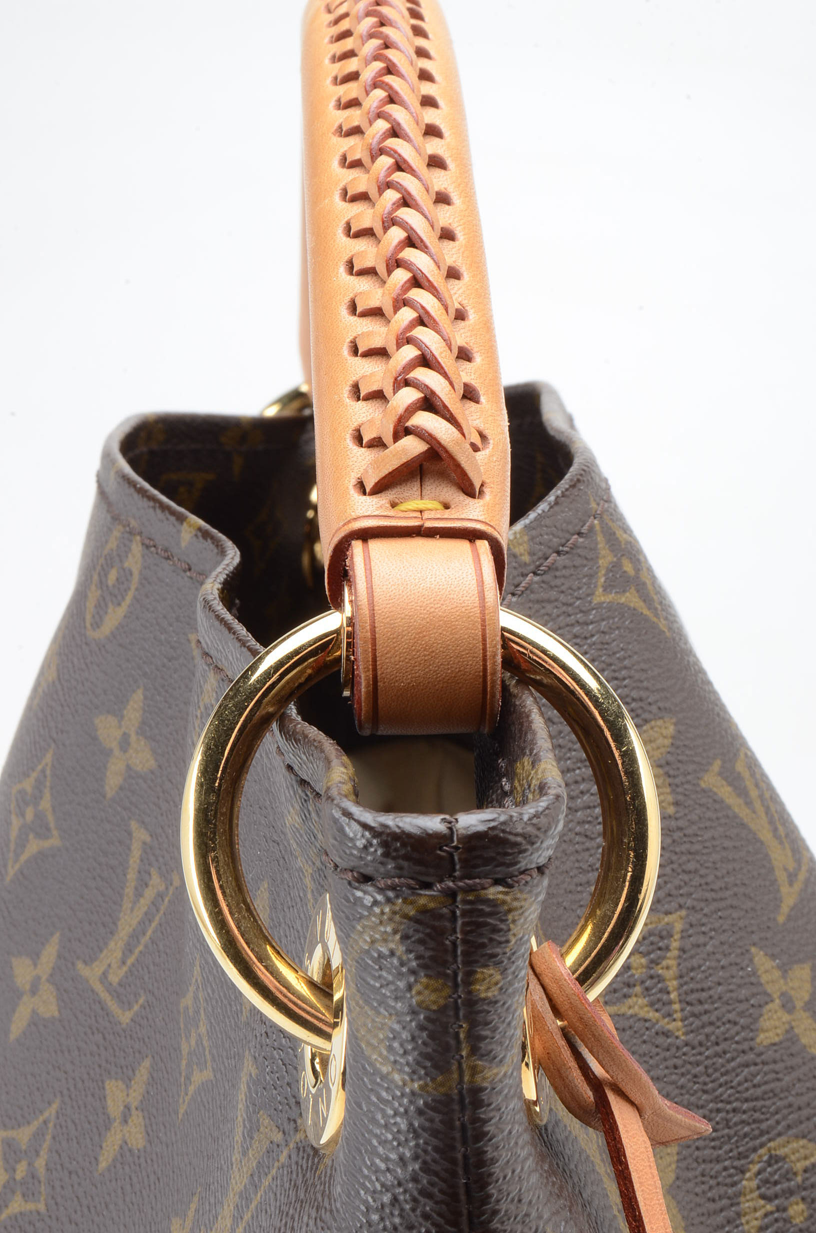 Louis Vuitton Artsy MM Handbag