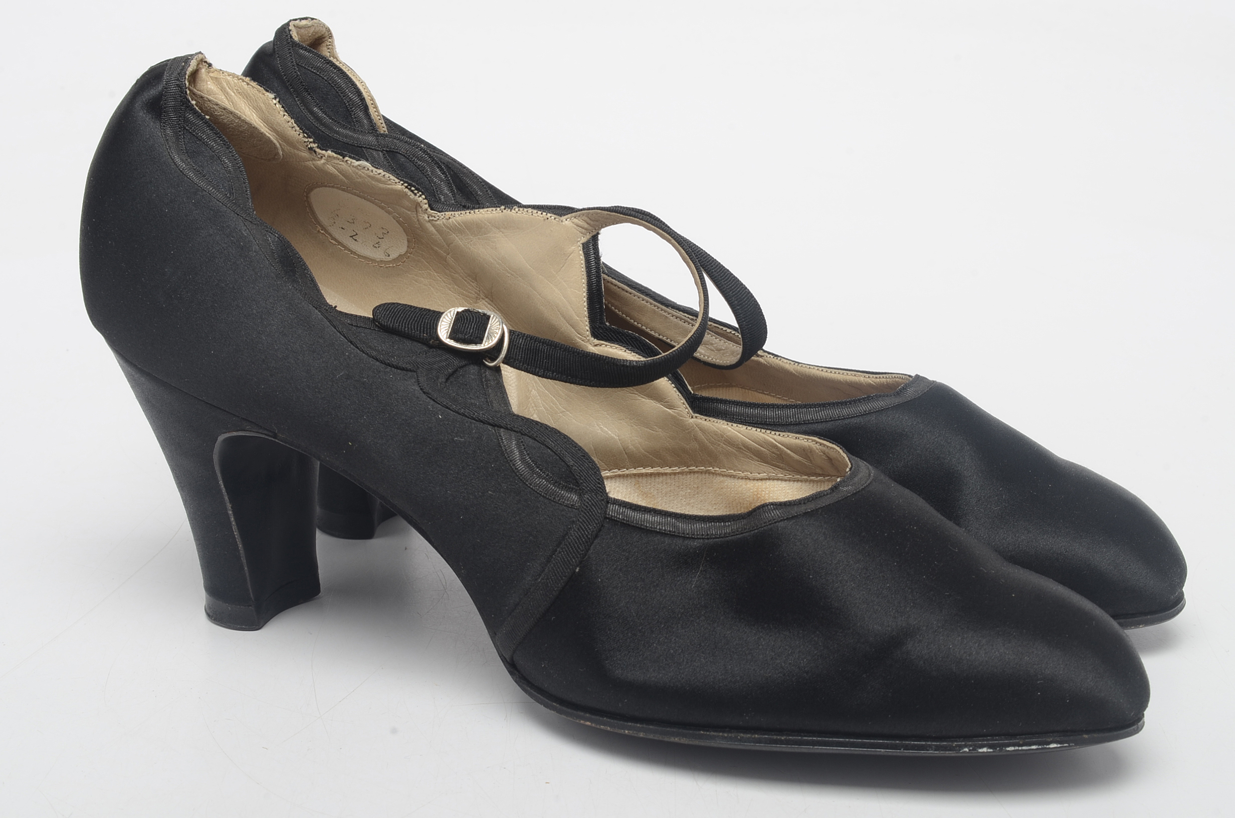 Vintage Round Toe Pumps
