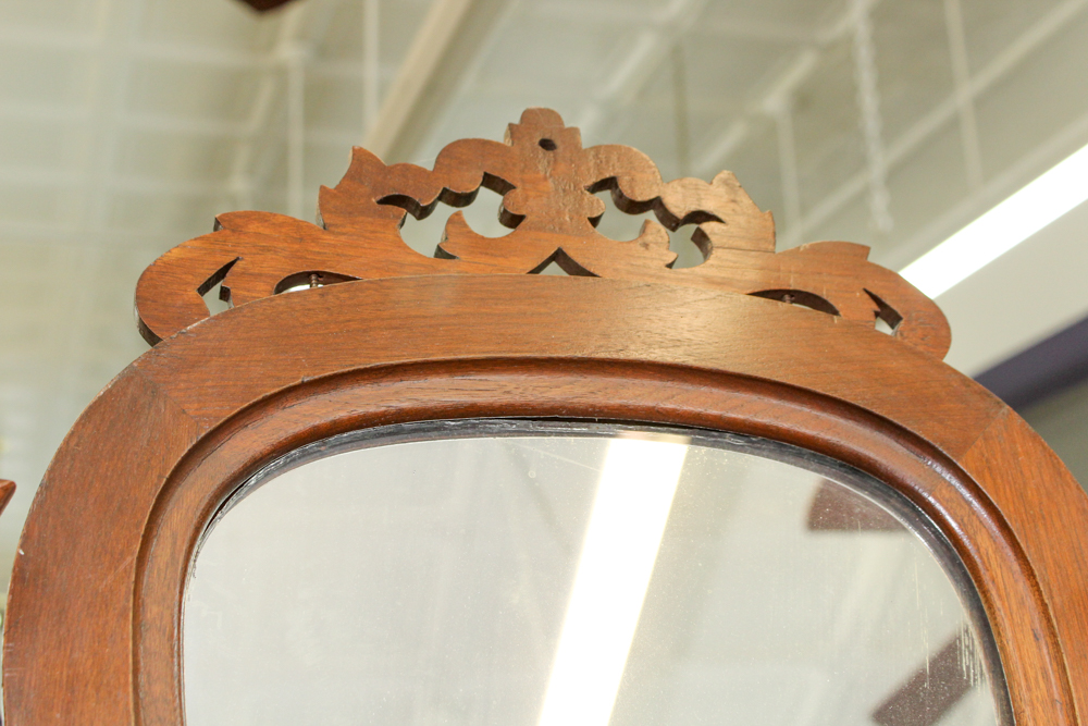 Antique Victorian Dresser